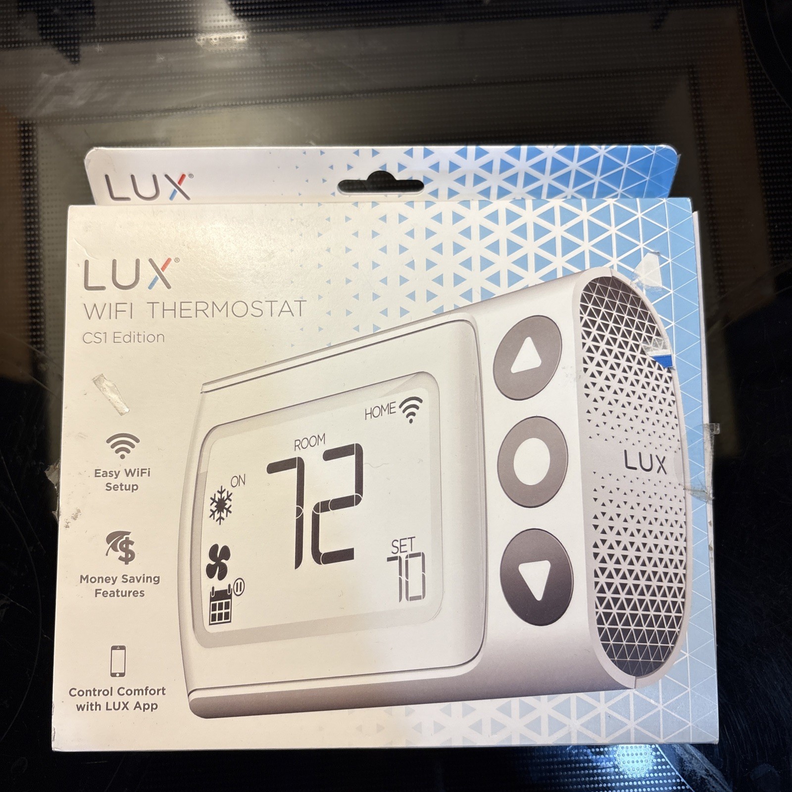 Lux CS1-WH1-B04 Digital Thermostat NEW everything include just open box