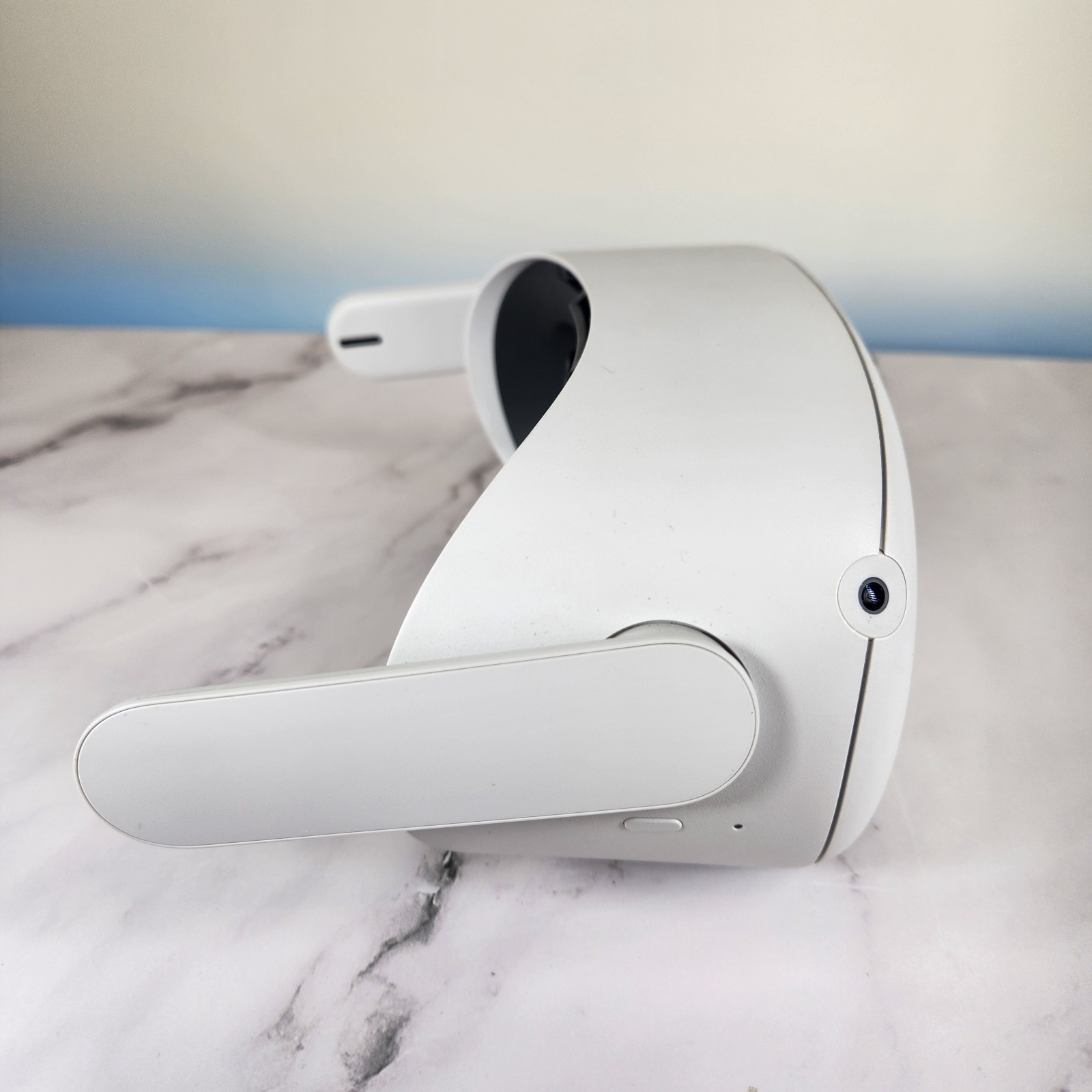 Oculus Quest 2 256GB Advanced All-In-One Virtual Reality Headset White