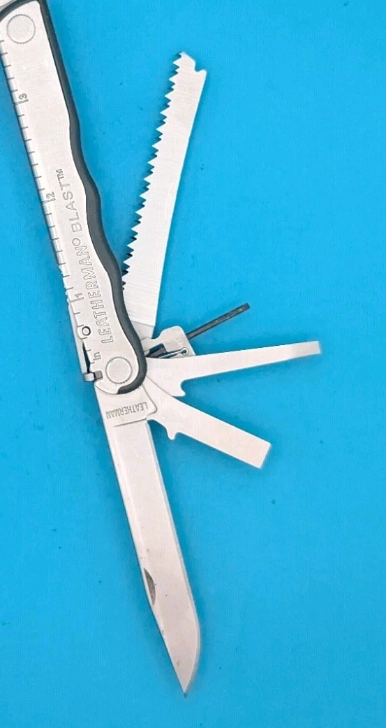 Leatherman BLAST Multi-Tool , Retired Multitool w/ Knife Pliers