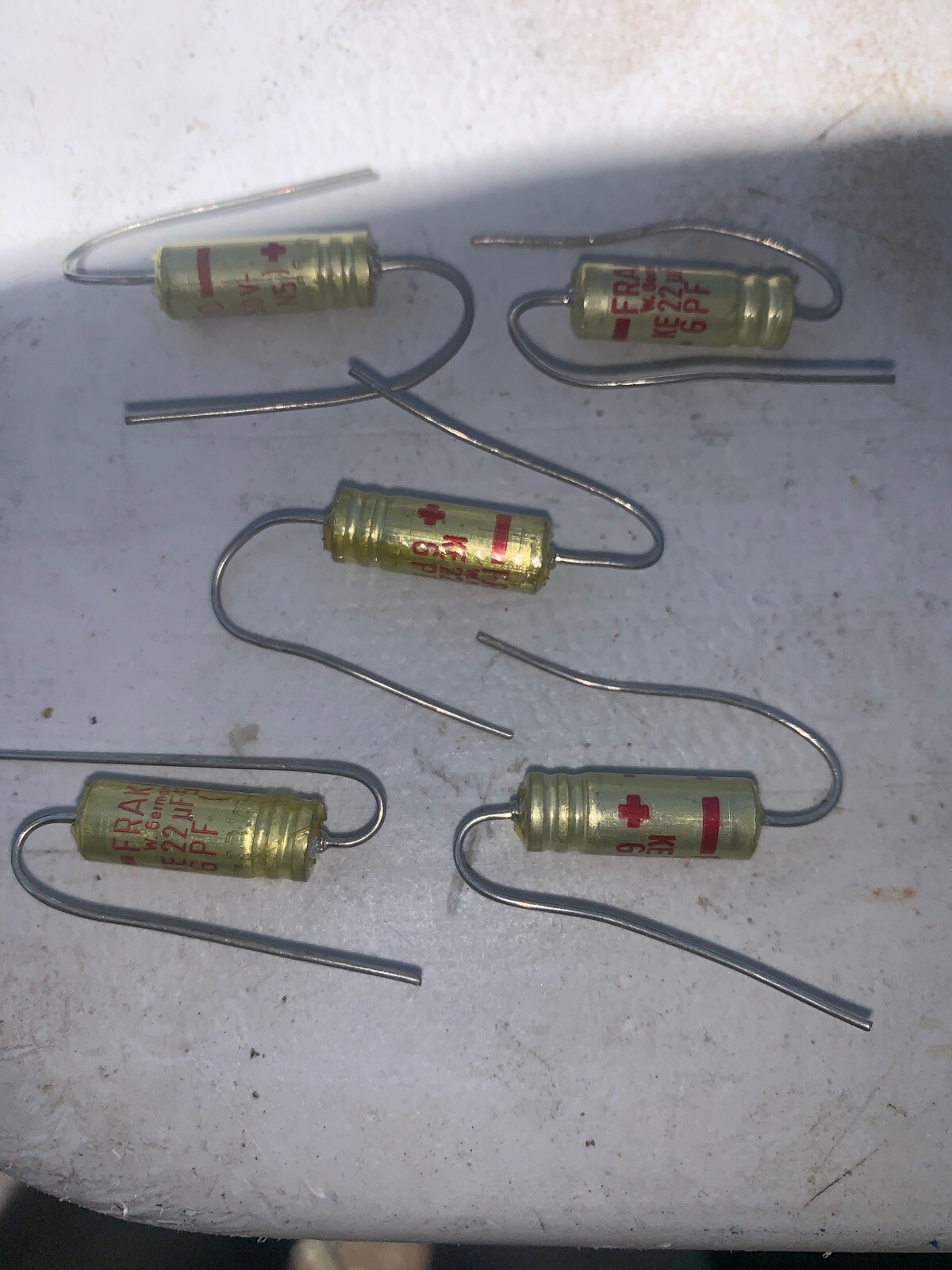 FRAKO 50 Volt KE 22uF Electrolytic Cap’s Axial GPF (M4)Red Mark NOS Qty (5)