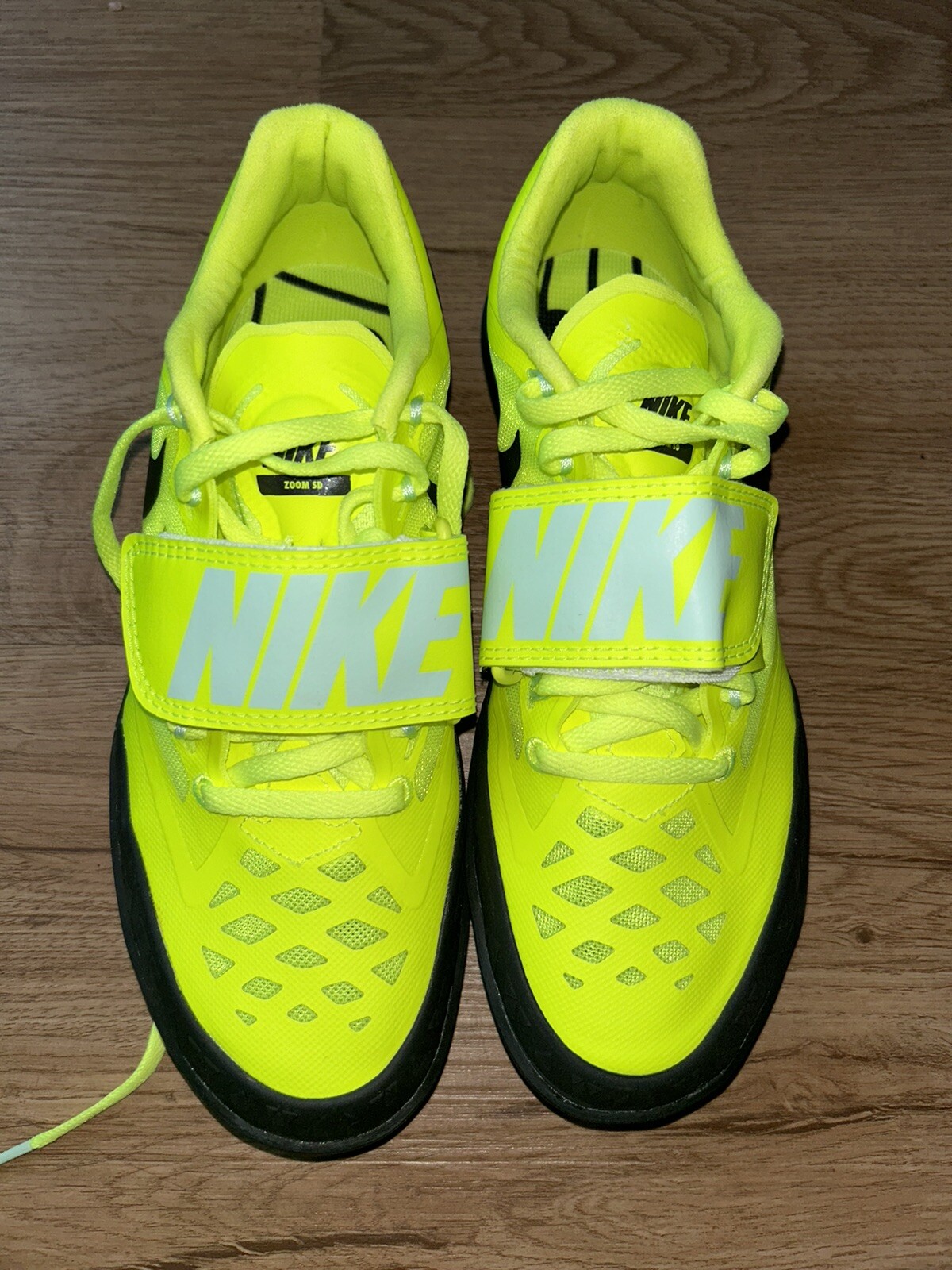 NIKE UNISEX ZOOM SHOT DISCUS SHOES SIZE MENS 8/WOMENS 9.5 VOLT NWOB