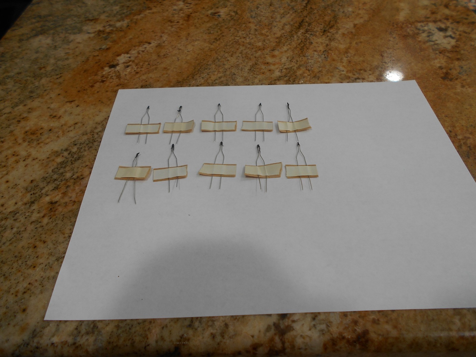 Estes 2303 know as 2301, 2302, 10 -  Igniters Starters for model Rocket Engines.