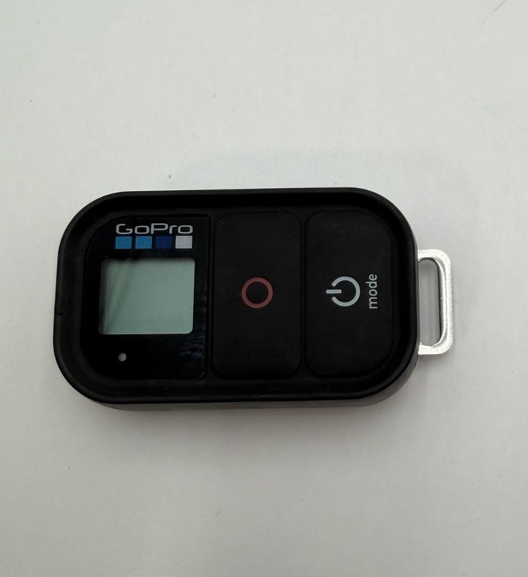 GoPro ARMTE-001 WiFi Remote with Charging Cable