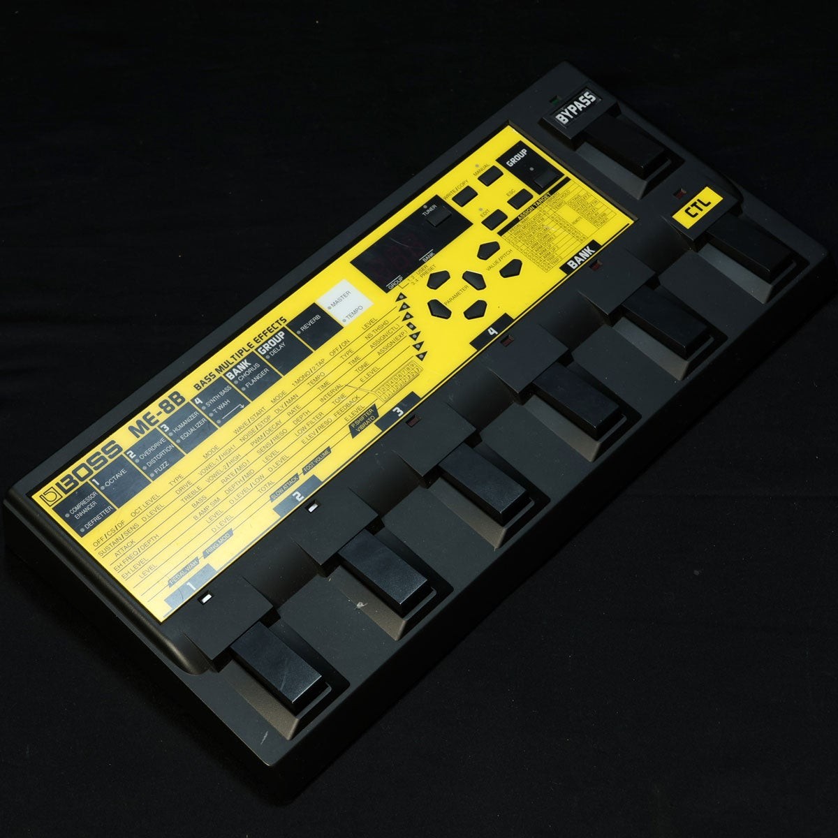 BOSS ME-8B Baas guitar multi-effects pedal Used
