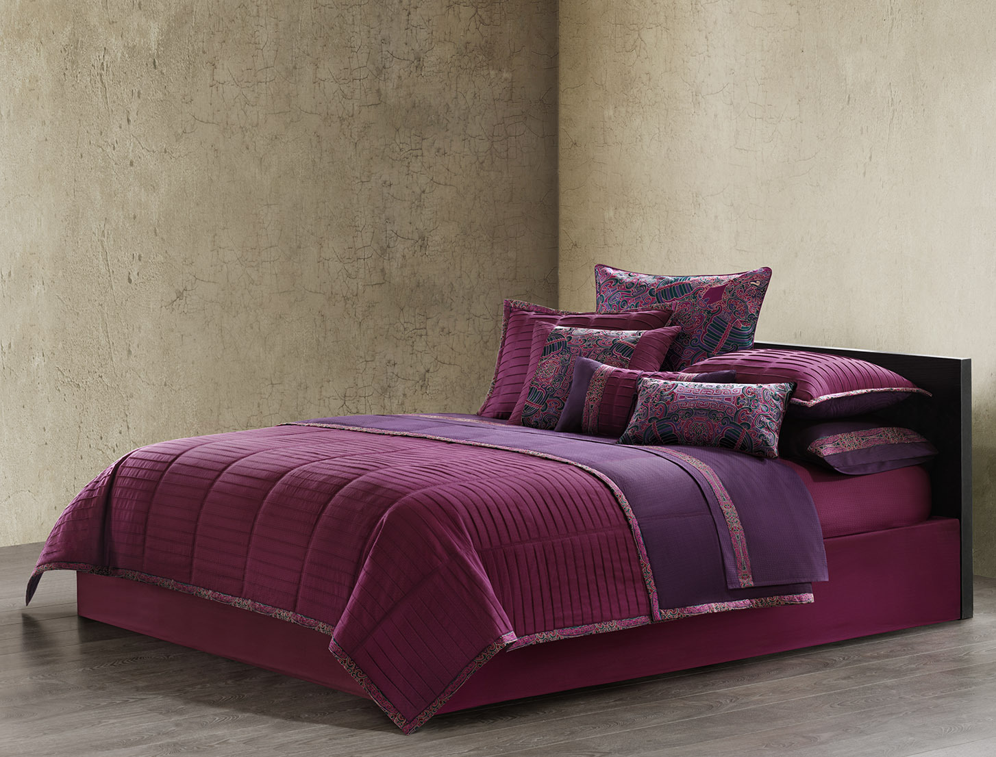 Natori La Pagode 20" Square Decorative Pillow Plum NA30-1977
