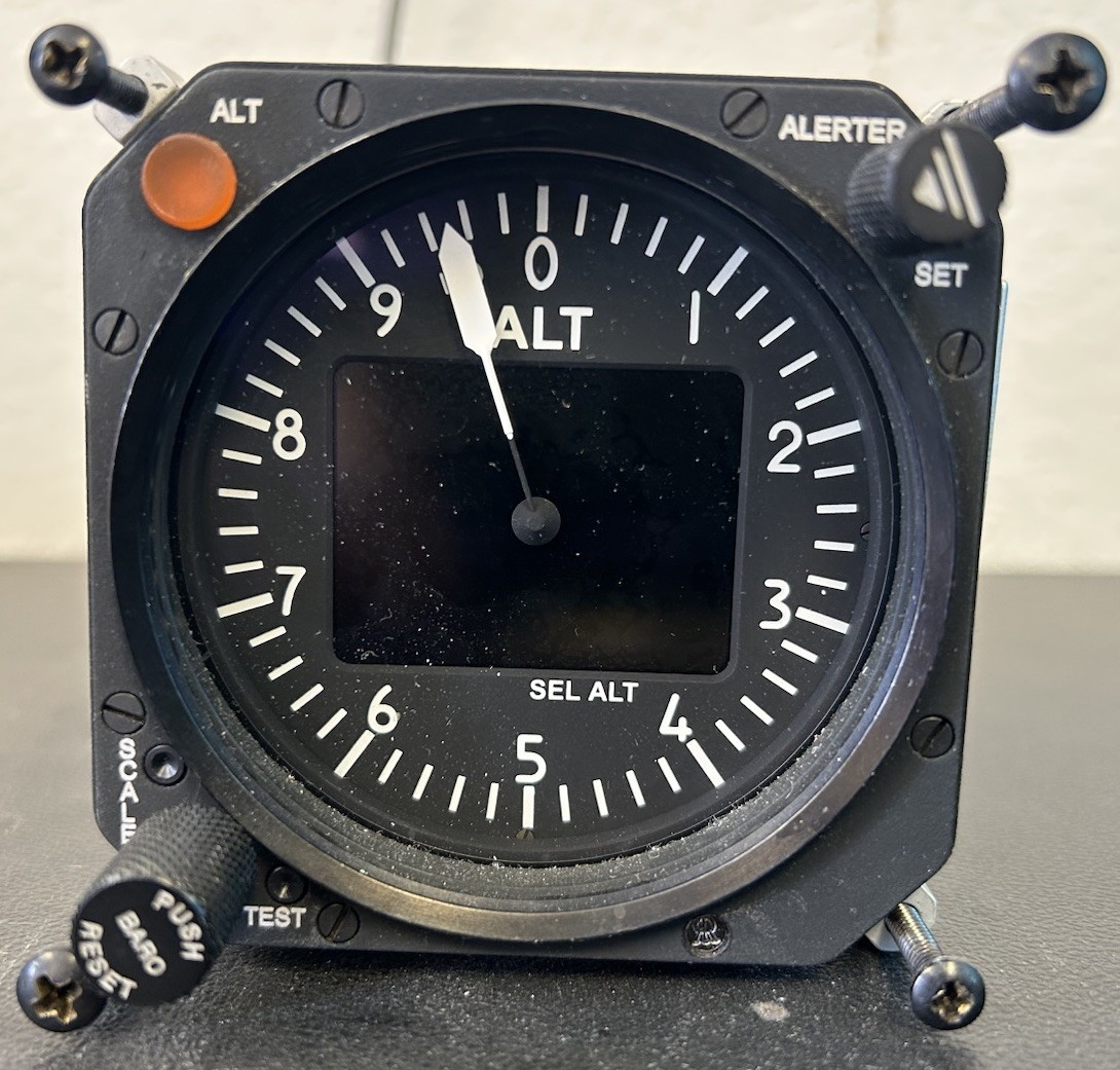 Thommen RVSM Air Data Display with Encoding Output PN - AD32.32.53F.28.1.RE (AR)