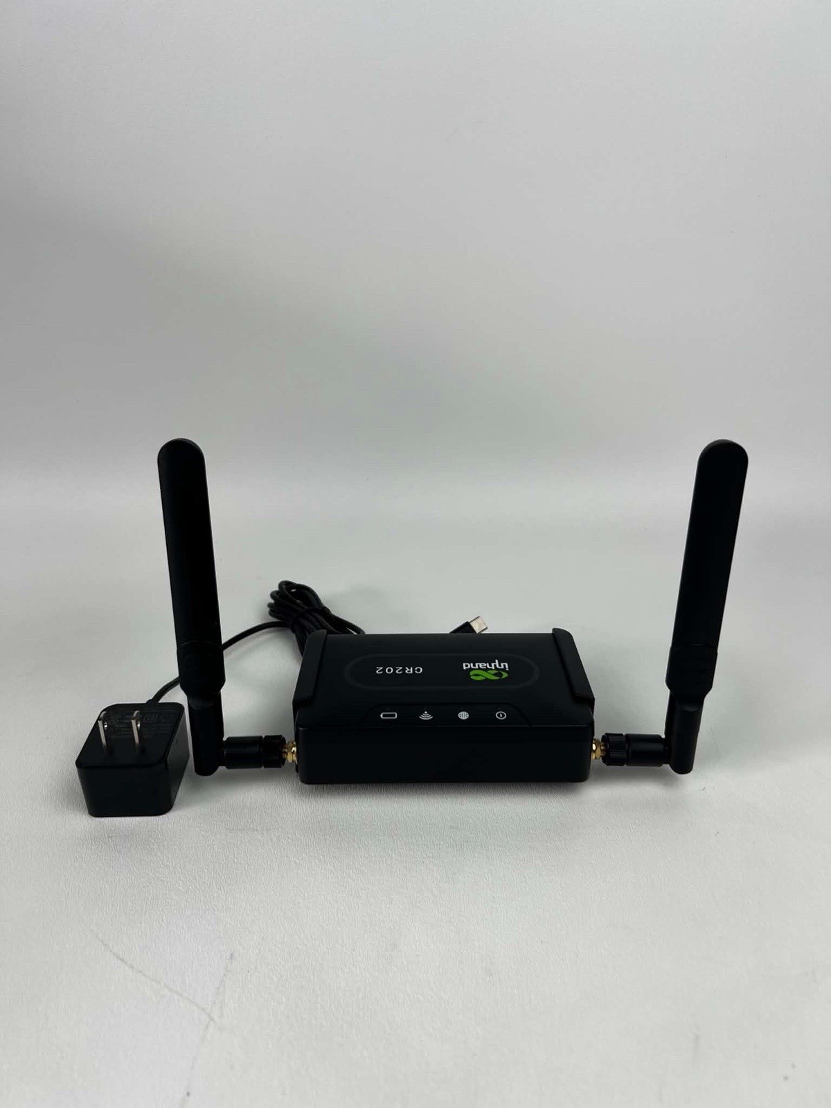 InHand CR202 Portable 4G LTE CAT6 Wifi Travel Router Hotspot Sim Slot