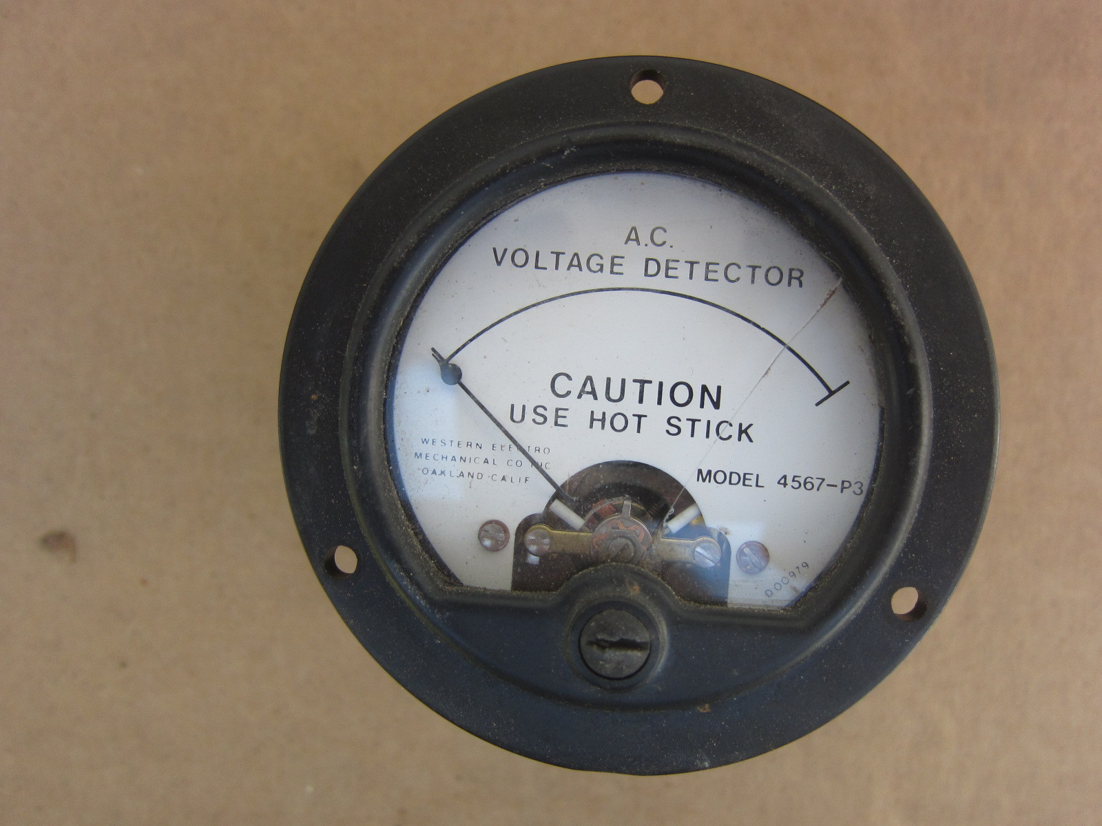 Western Electro 45657-P3 Voltage Detector Gauge Meter, Cracked, Used