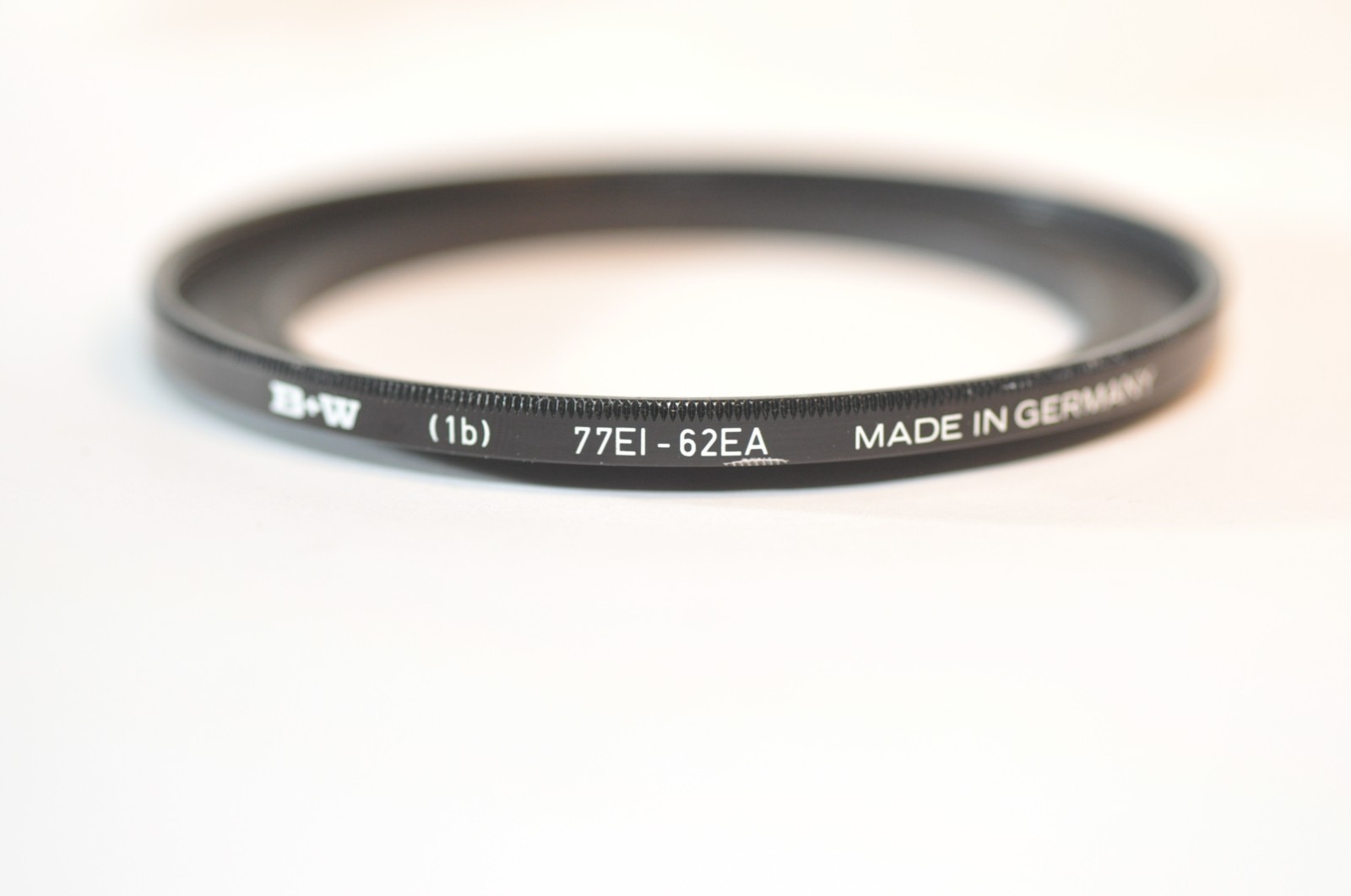 B+W 62 to 77mm step up ring for lenses Nikon Canon Sigma Sony lens Germany