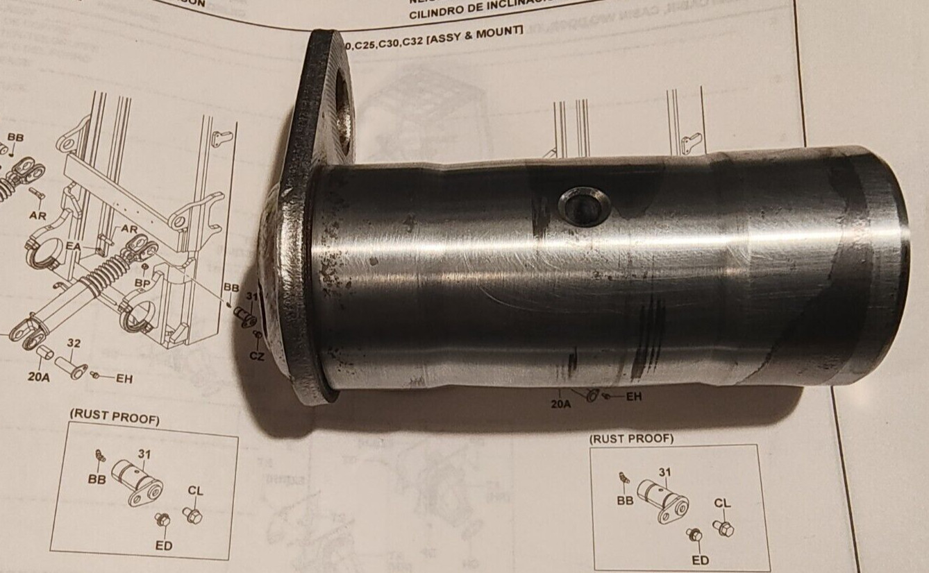 TOYOTA 65505-26600-71 TILT CYLINDER FRONT PIN 8FGCU25,30,32 OEM GENUINE PART