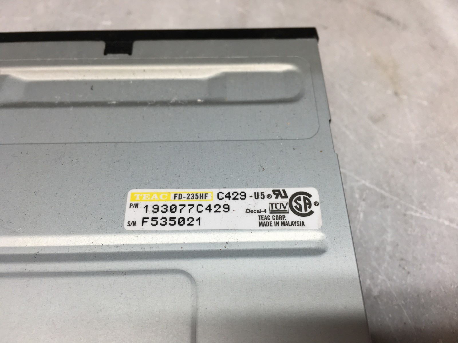 Teac FD235HF 3.5" inch Internal Desktop 1.44MB Floppy Disk Drive