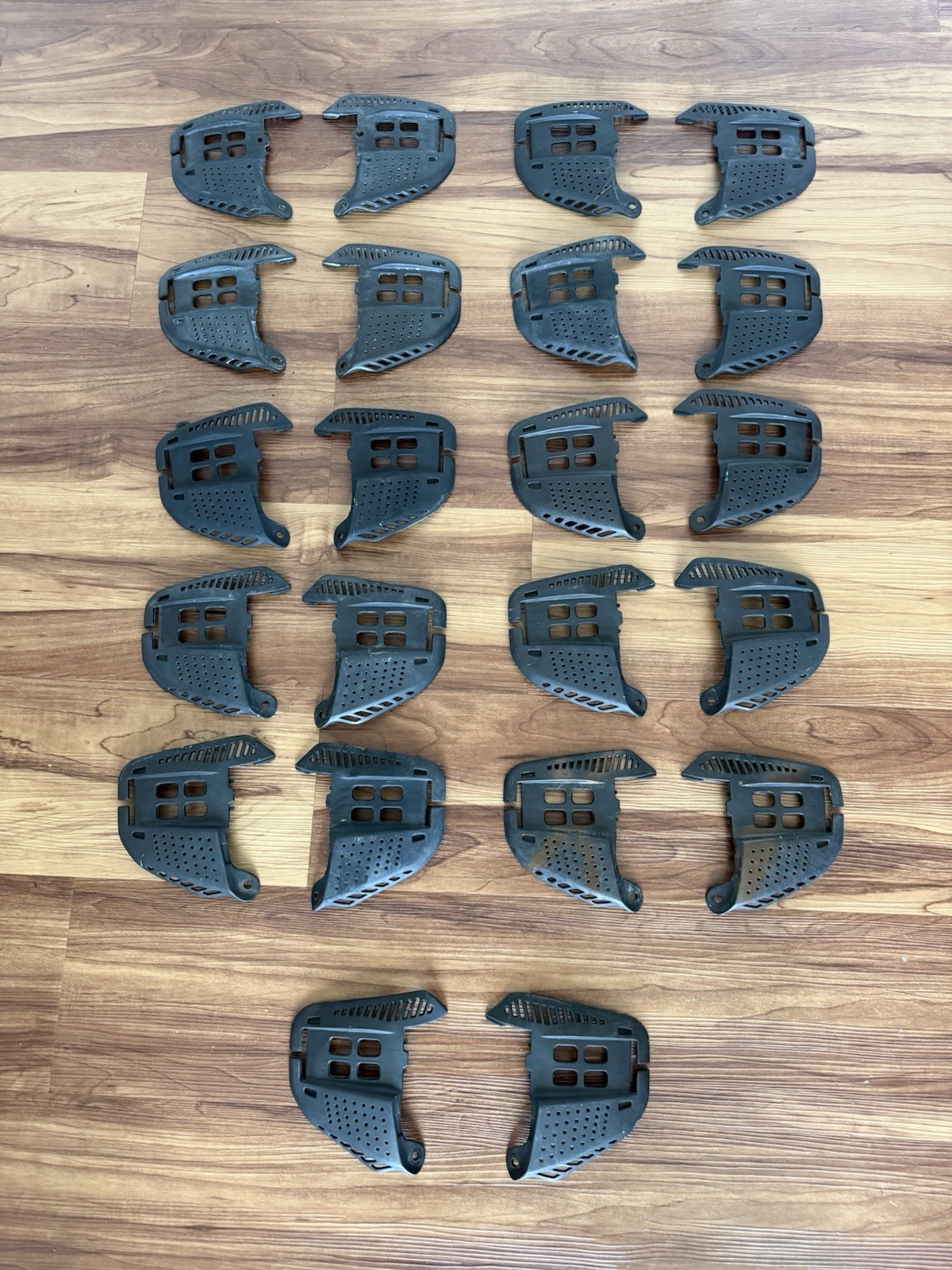 11 JT USA PAINTBALL HARD EARS - BLACK