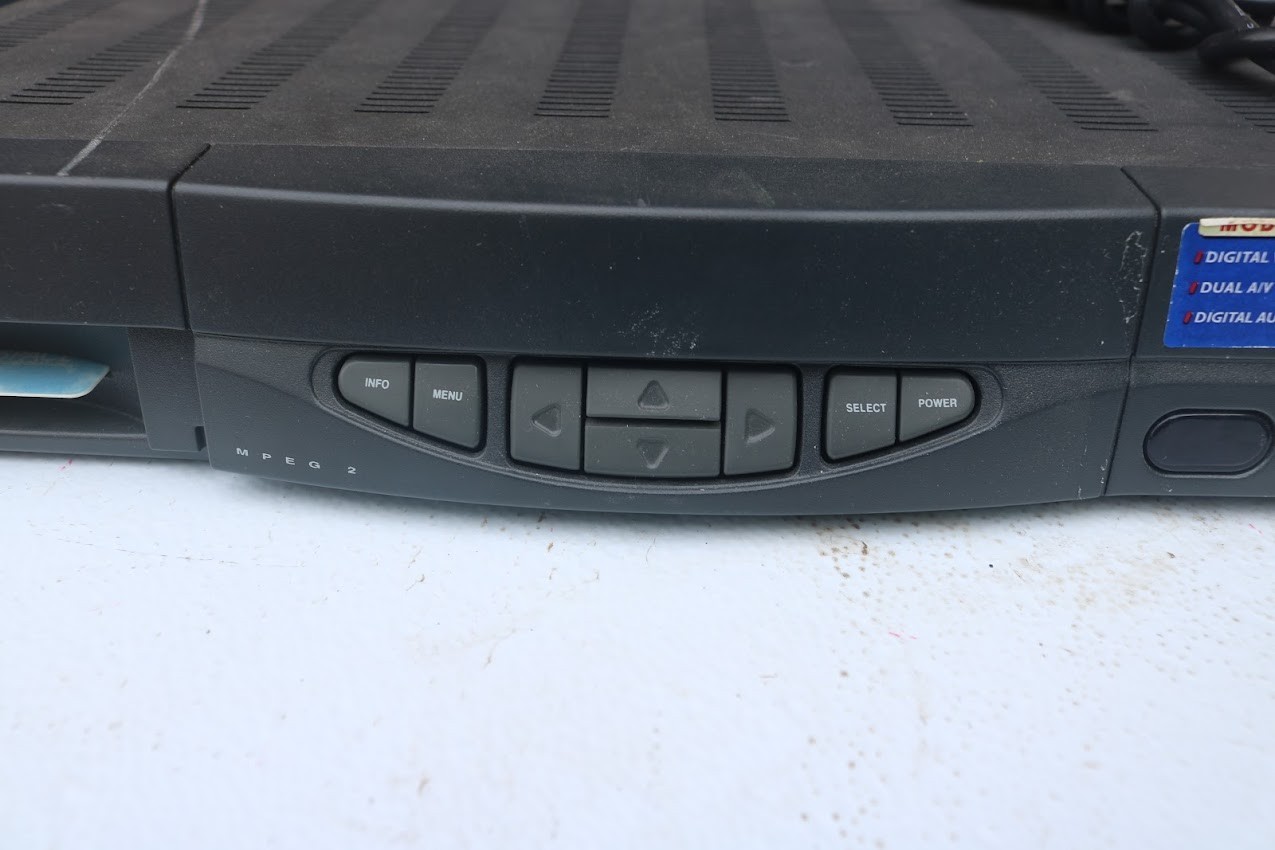ECHOSTAR Dish Satellite TV Receiver Model 3000