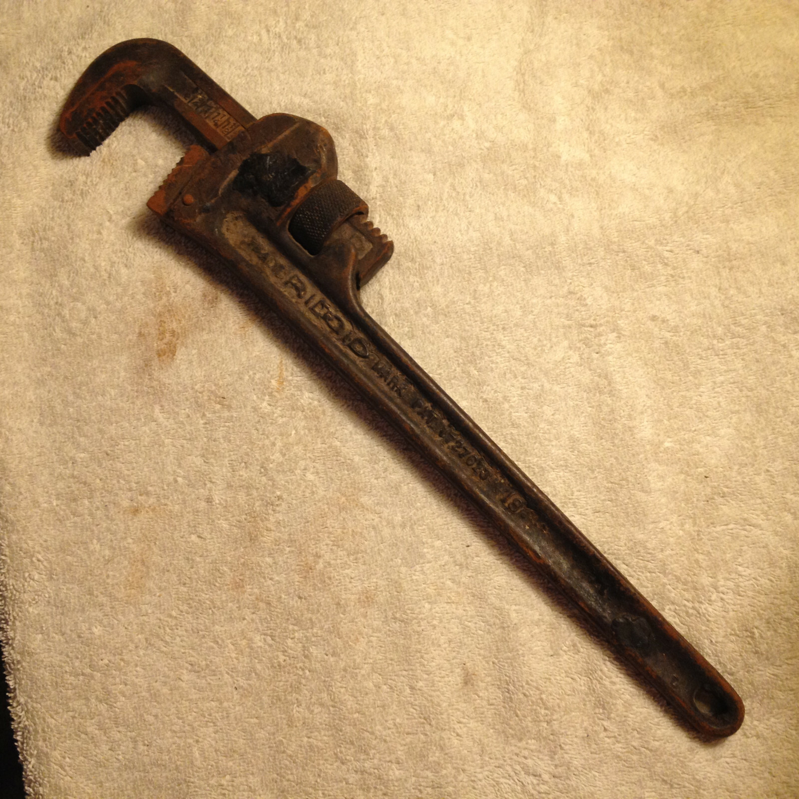18 " Ridgid, Heavy Duty Plumbing Pipe Wrench Made in USA up to 3"1/4 Capacity