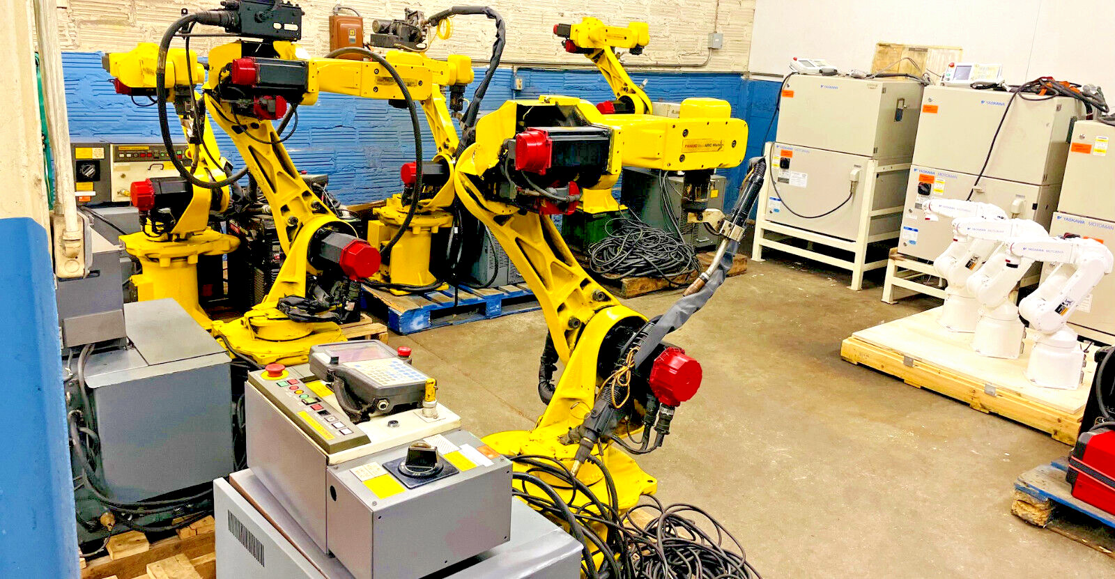 Fanuc Robot Arcmate 100i M6i RJ3 Welding  Industrial Robotic AS IS