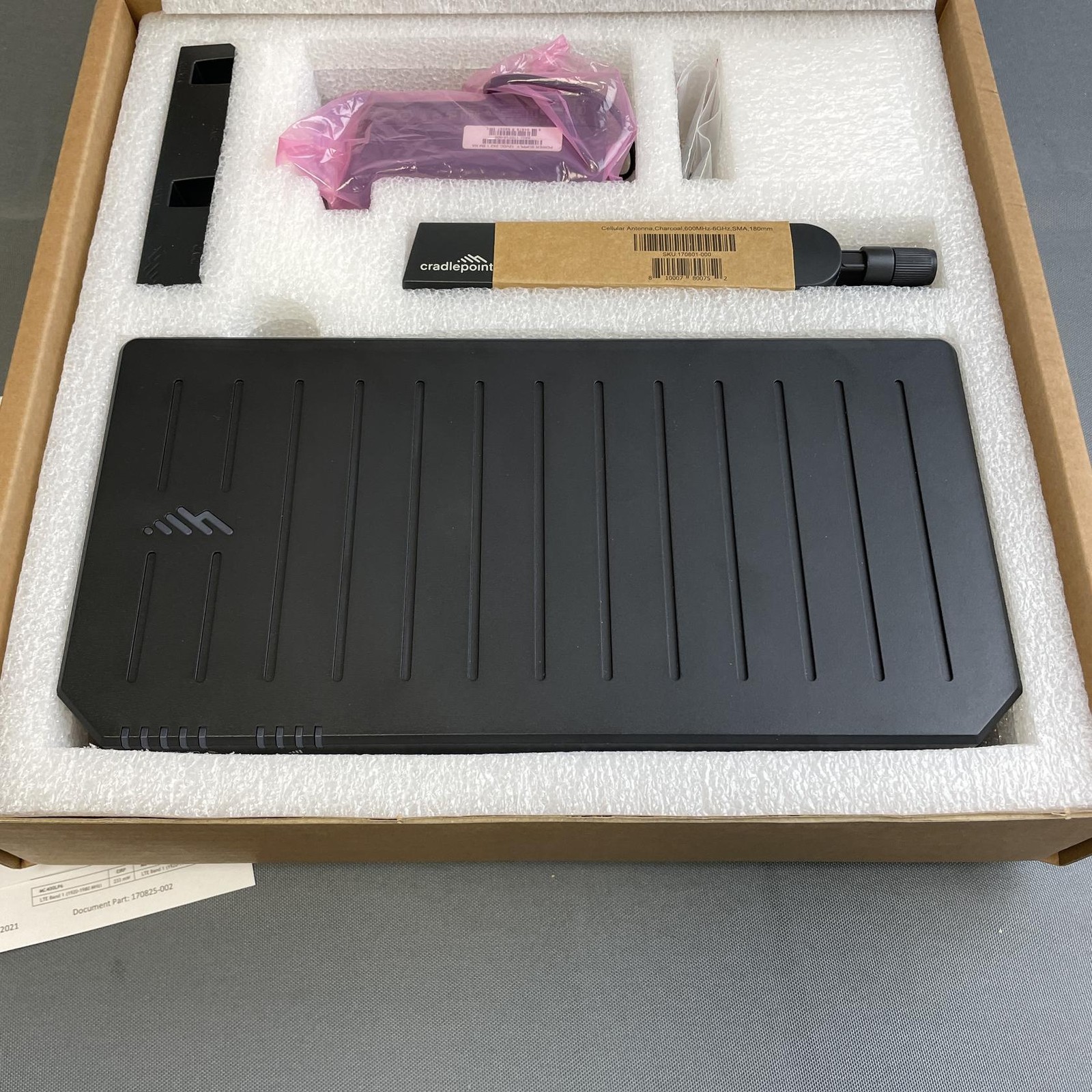 CRADLEPOINT E300 SERIES Enterprise Router E300-C18B (OPEN BOX)