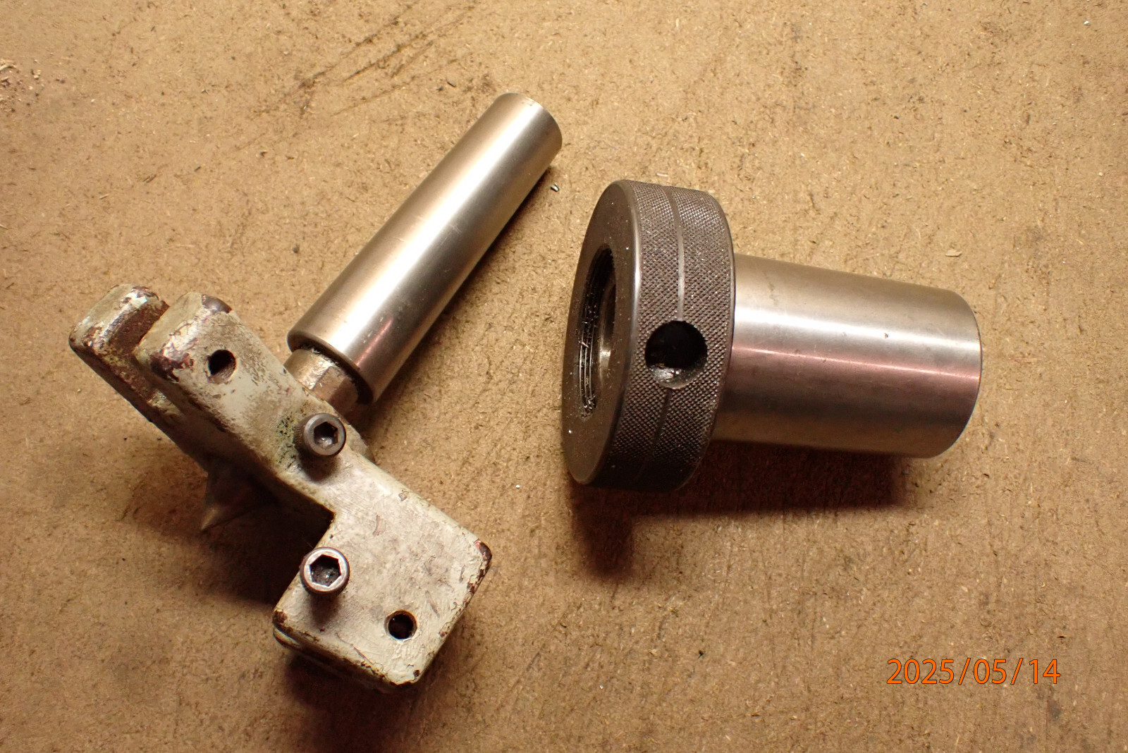 OLDER GRINDER OR LATHE DRIVE CENTER WITH TAPER ADAPTER MACHINIST TOOL