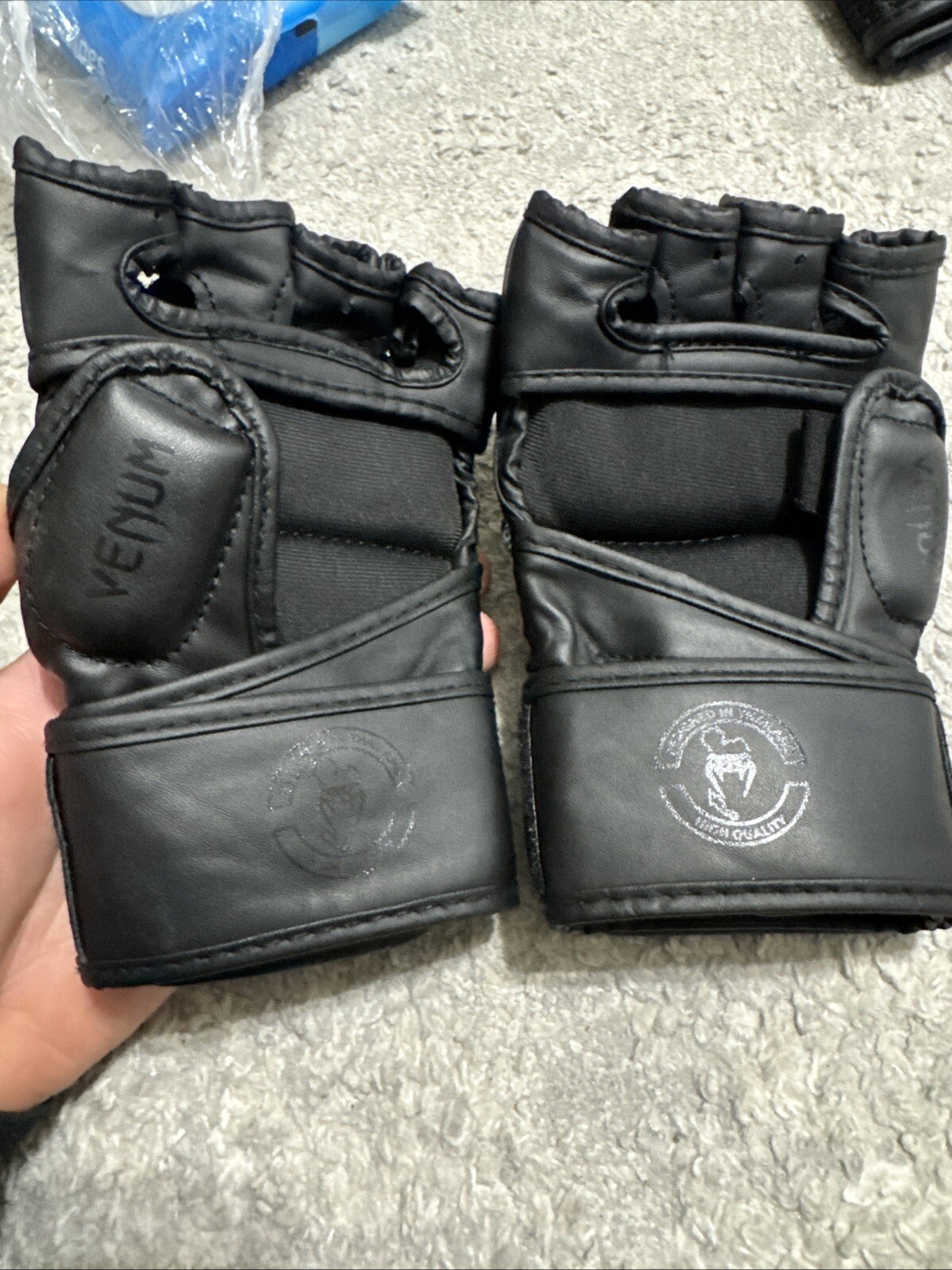 Venum Challenger MMA Training Gloves - Matte/Black