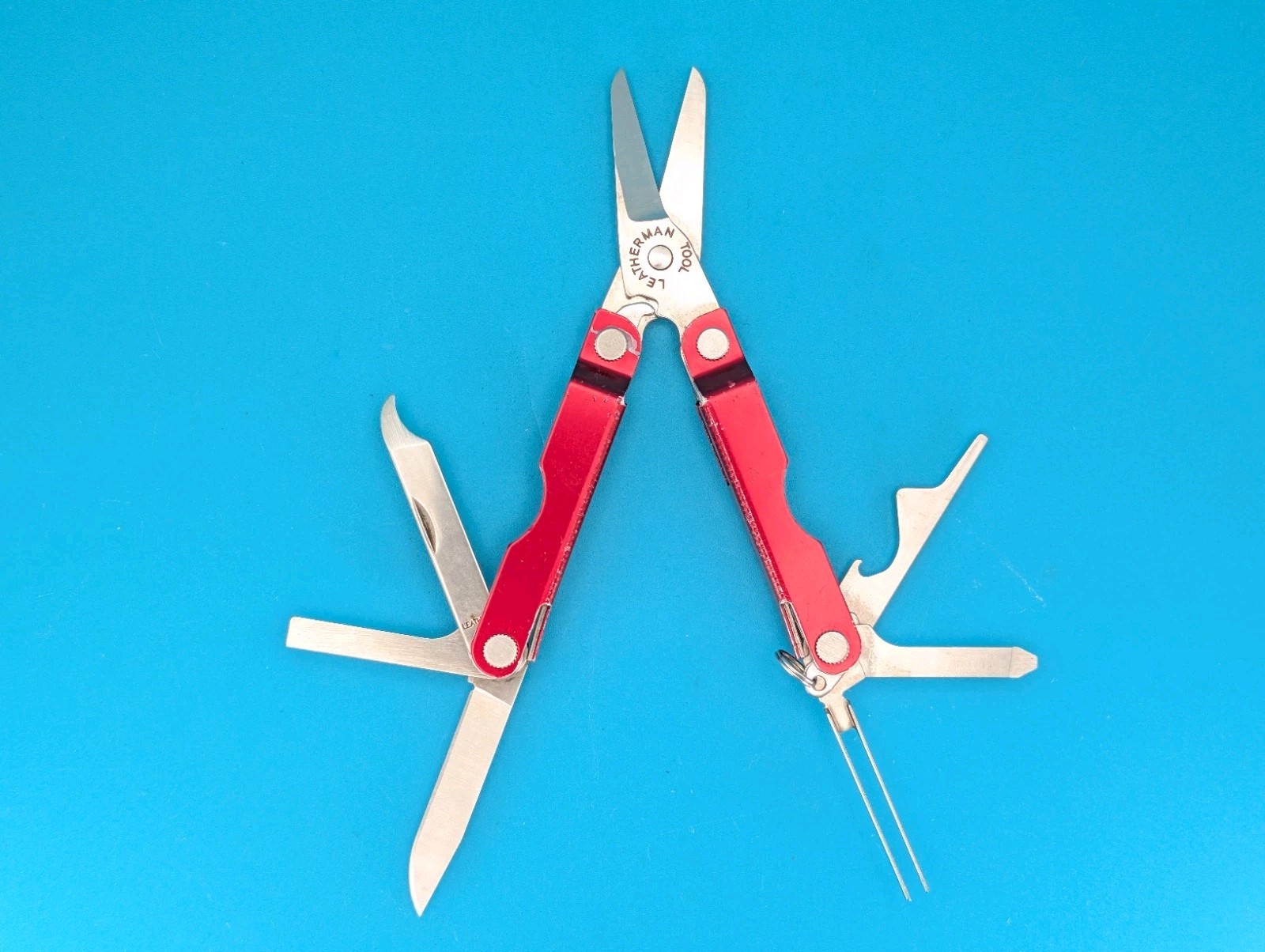 Leatherman Micra Multi-Tool, Knife, Scissors, Key Ring, Red!