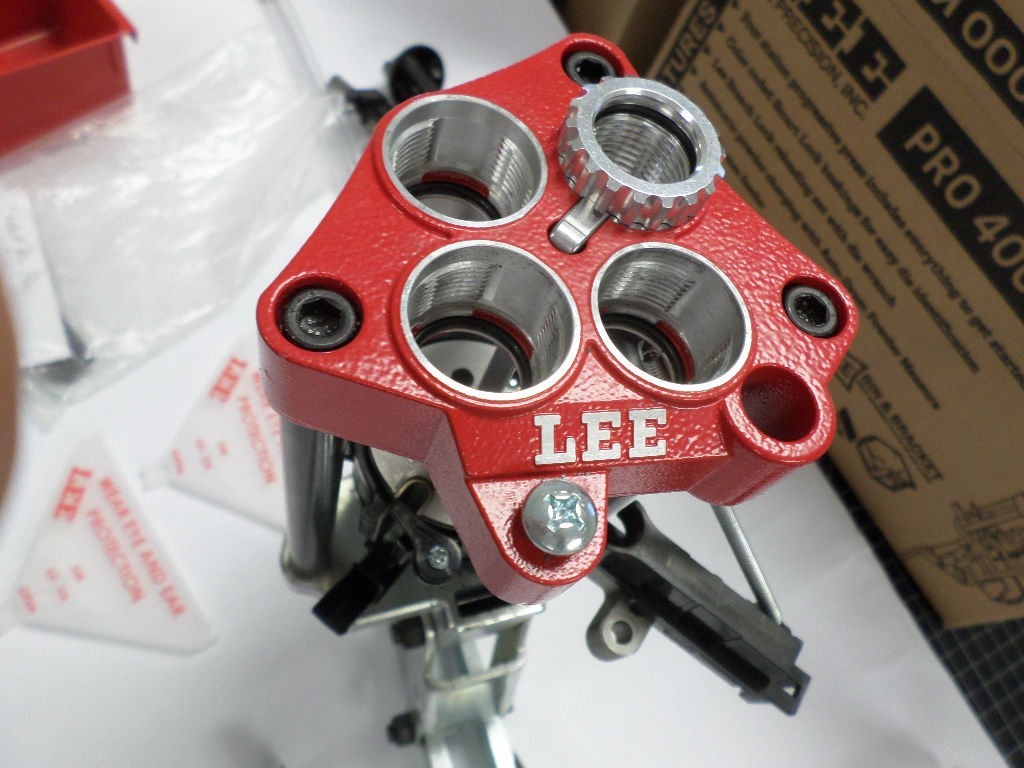LEE PRO 4000 Press Reloading (KIT), all original, Progressive, w 9mm Die Set