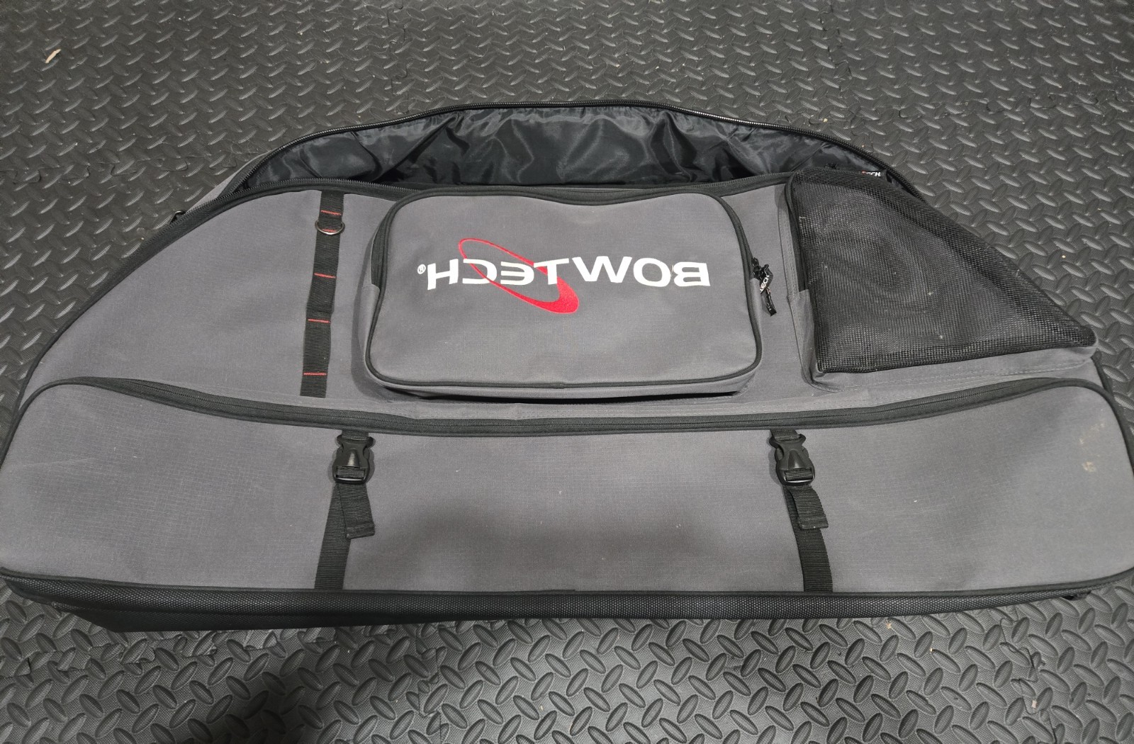 Bowtech Archery ACC Soft Bow Case - Gray - 73024