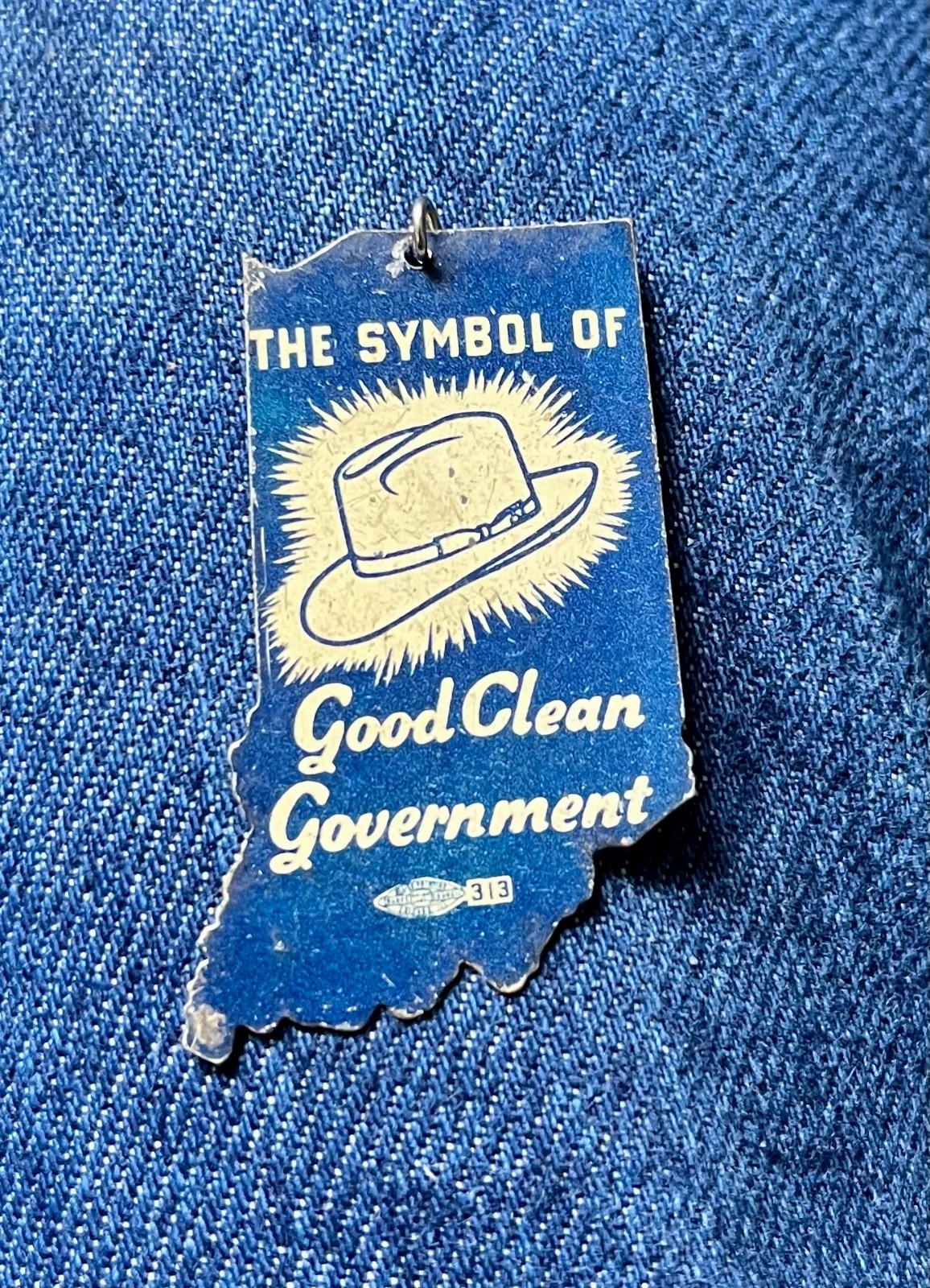 1940's Henry F Stricker White Hat Symbol Of Good Clean Government 1 1/4"X2 1/8"