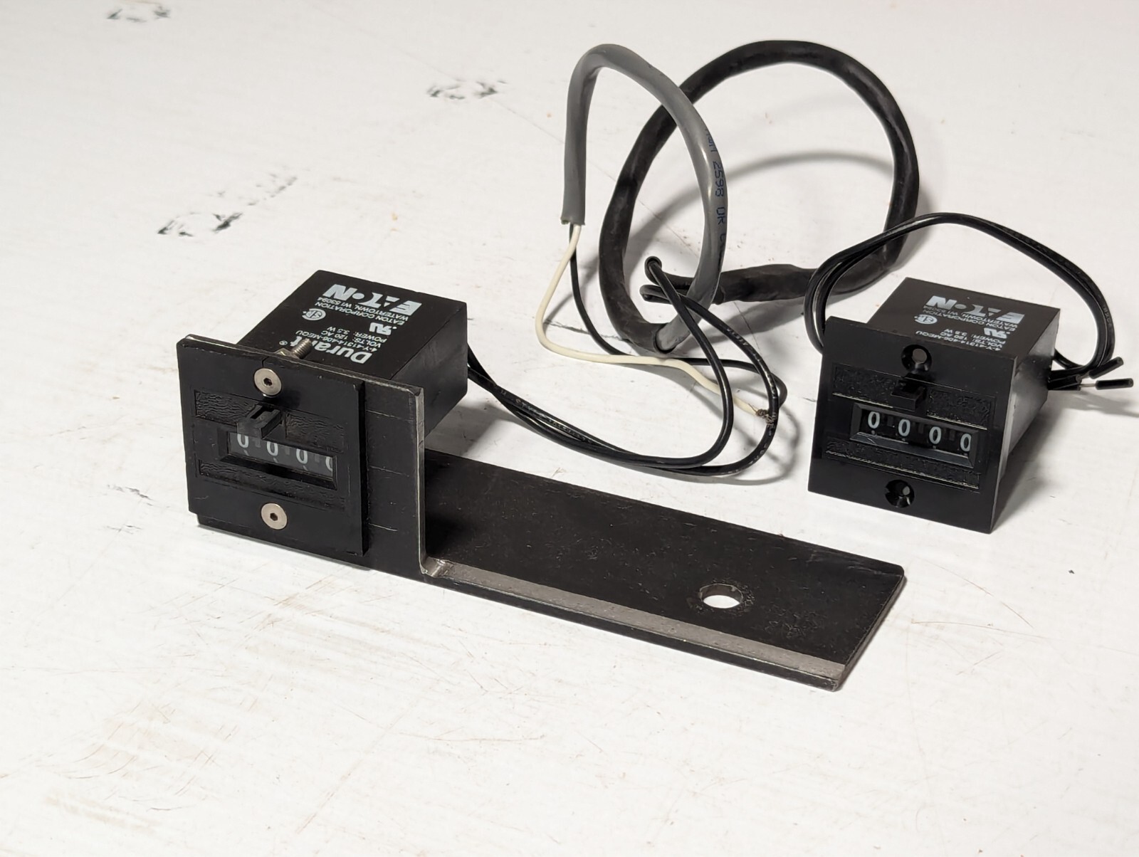 Durant 4-Y-41314-406-MEQU timer/counter, count control totalizer, four digit