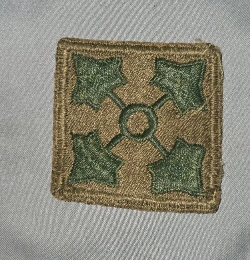 ORIGINAL WWII US ARMY 4TH INFANTRY DIVISION JACKET SLEEVE INSIGNIA PATCH