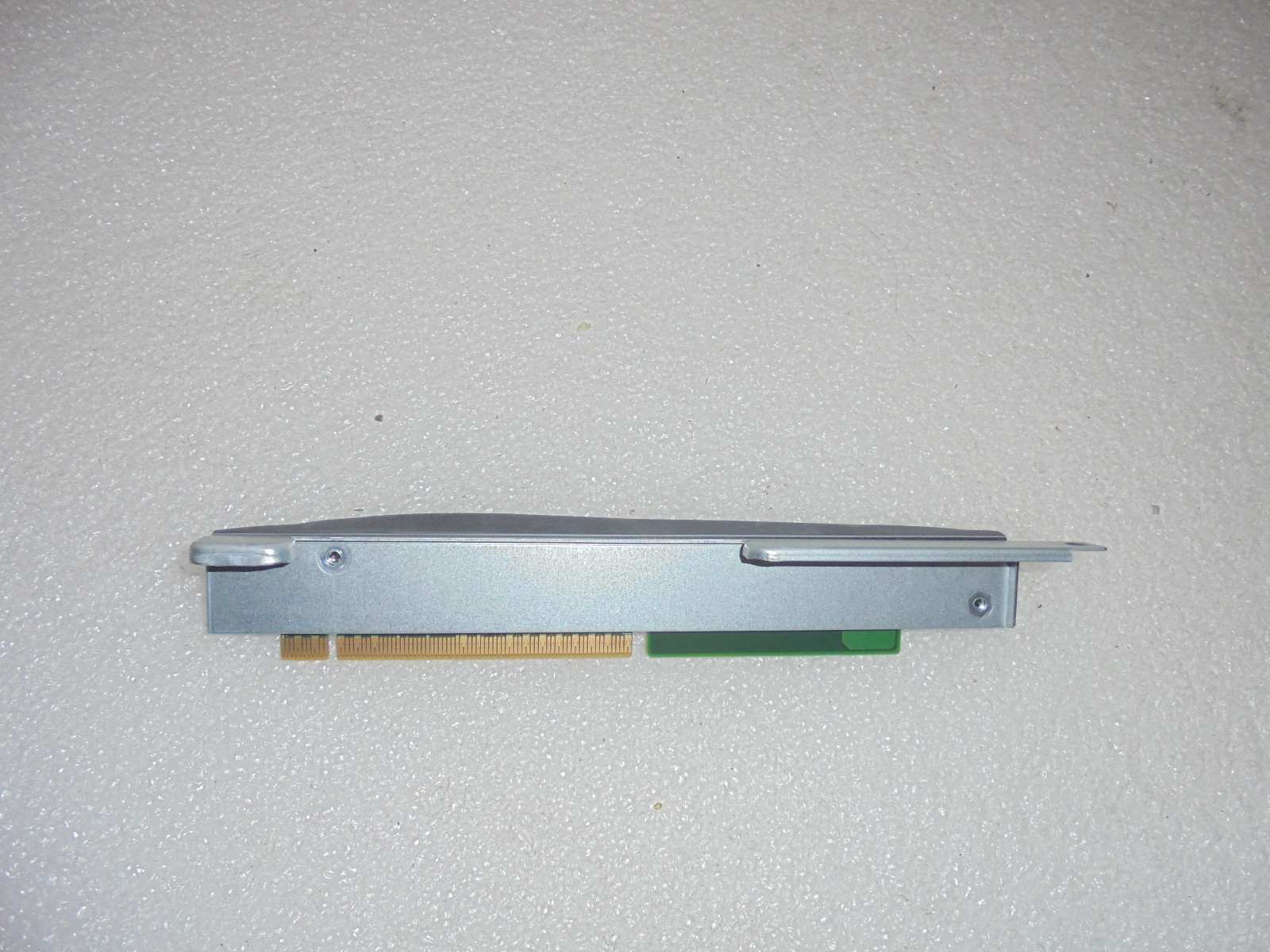 Dell CP114 Expanded PowerEdge CR100 PCI-E Riser Card PCI-E Board Panel