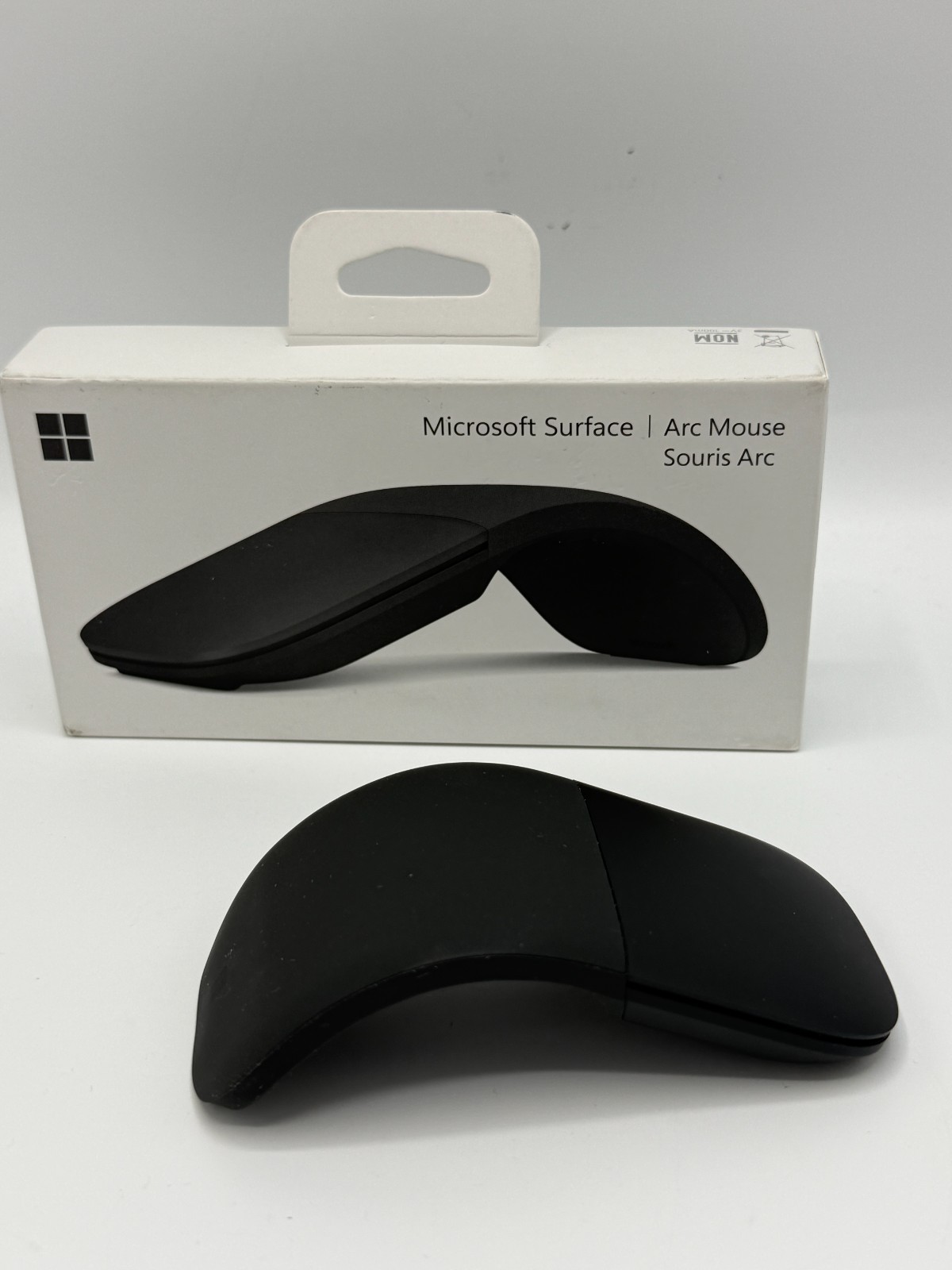 Microsoft Surface Arc Touch Mouse - Wireless - Bluetooth  - Black
