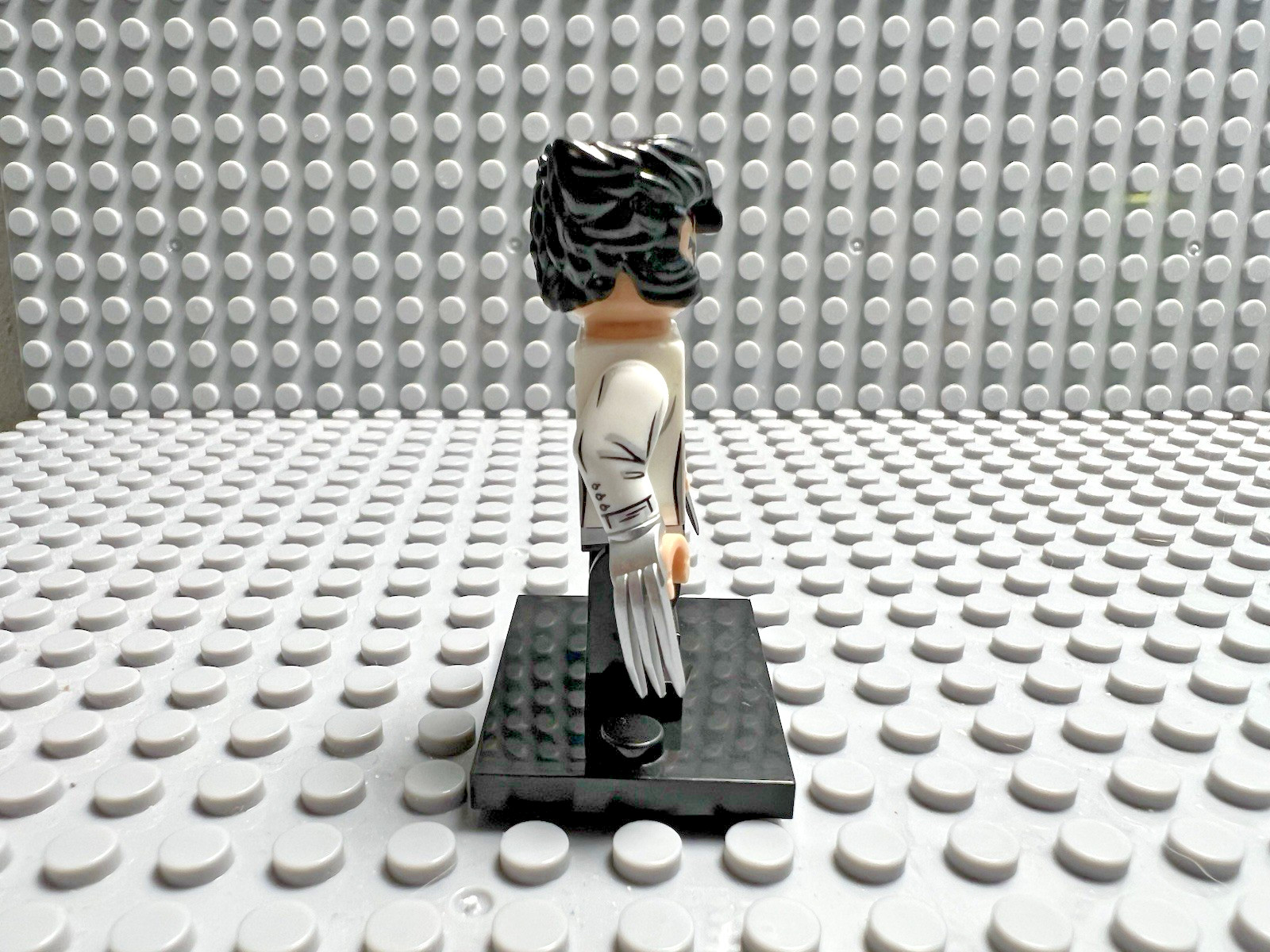 Custom DC Tuxedo Wolverine - NOT LEGO