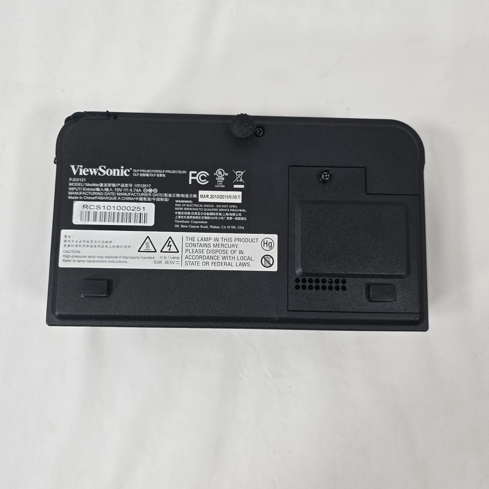 ViewSonic PJD2121 Short Throw SVGA DLP Projector With Case