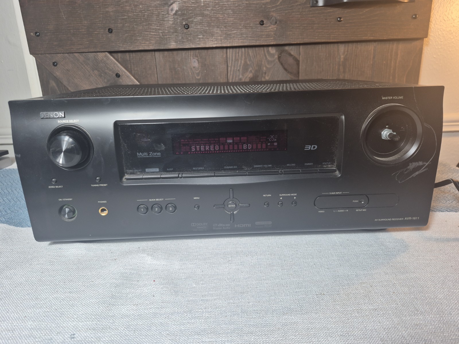 Denon AVR-1611 7.1 Channel 3D Home Theater Receiver  Works!