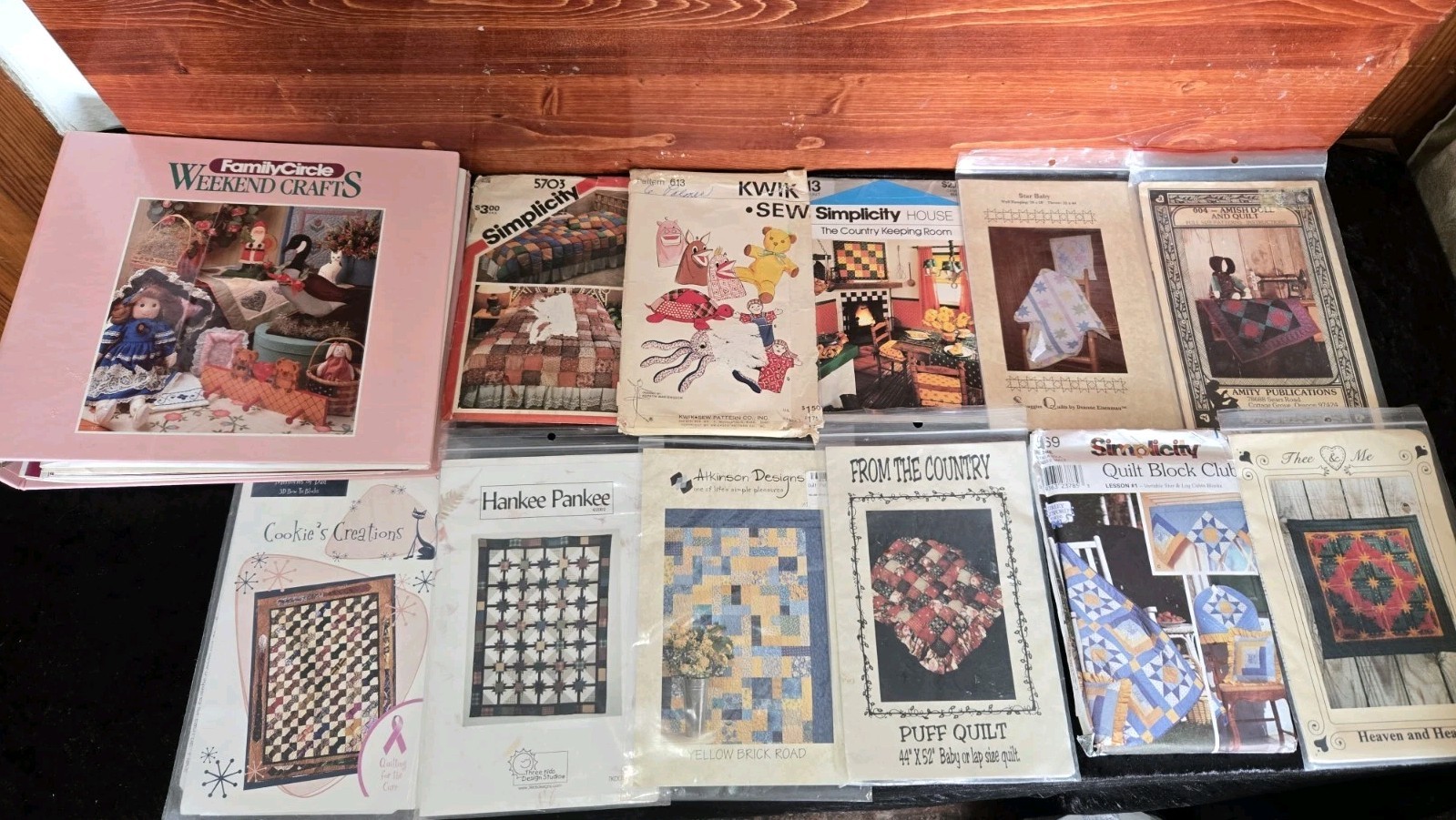 VTG 12 PC Quilt Patterns Lot Family Circle Weekend Crafts Book & Patterns  1979+