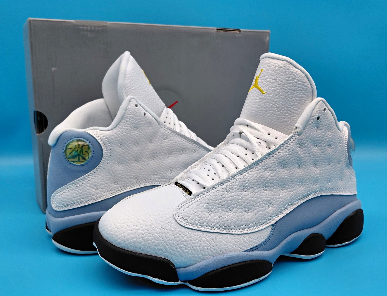 Jordan Air Jordan 13 Men’s Mid Top Basketball Sneaker Leather Lace Upsize 11