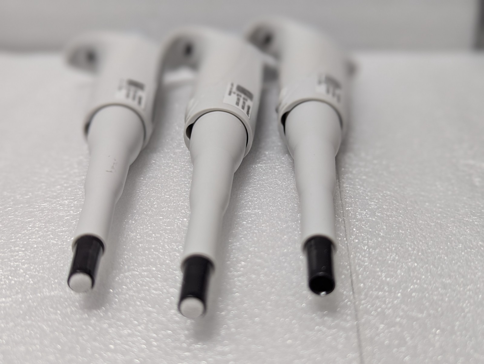Sartorius Proline Plus Mechanical Pipette, Fixed Volume 1000μL. Pre-owned. Clean