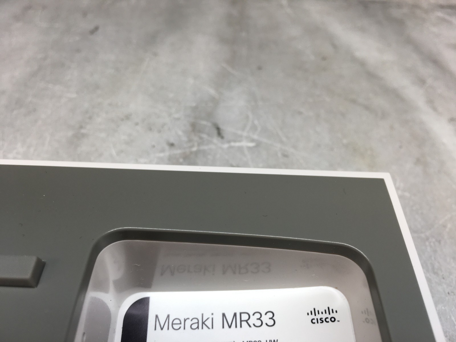Cisco Meraki MR33-HW Cloud Managed Access Point with Mounting Plate