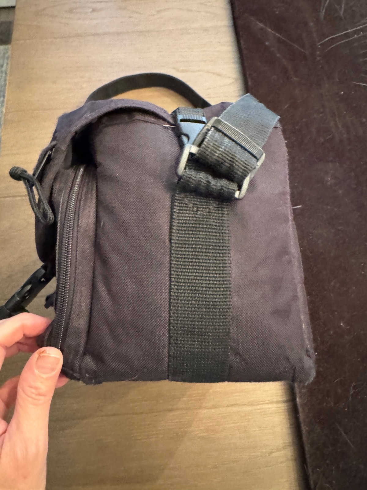 NIKON Camera Bag Adjustable Shoulder Interior Pouches AUTHENTIC