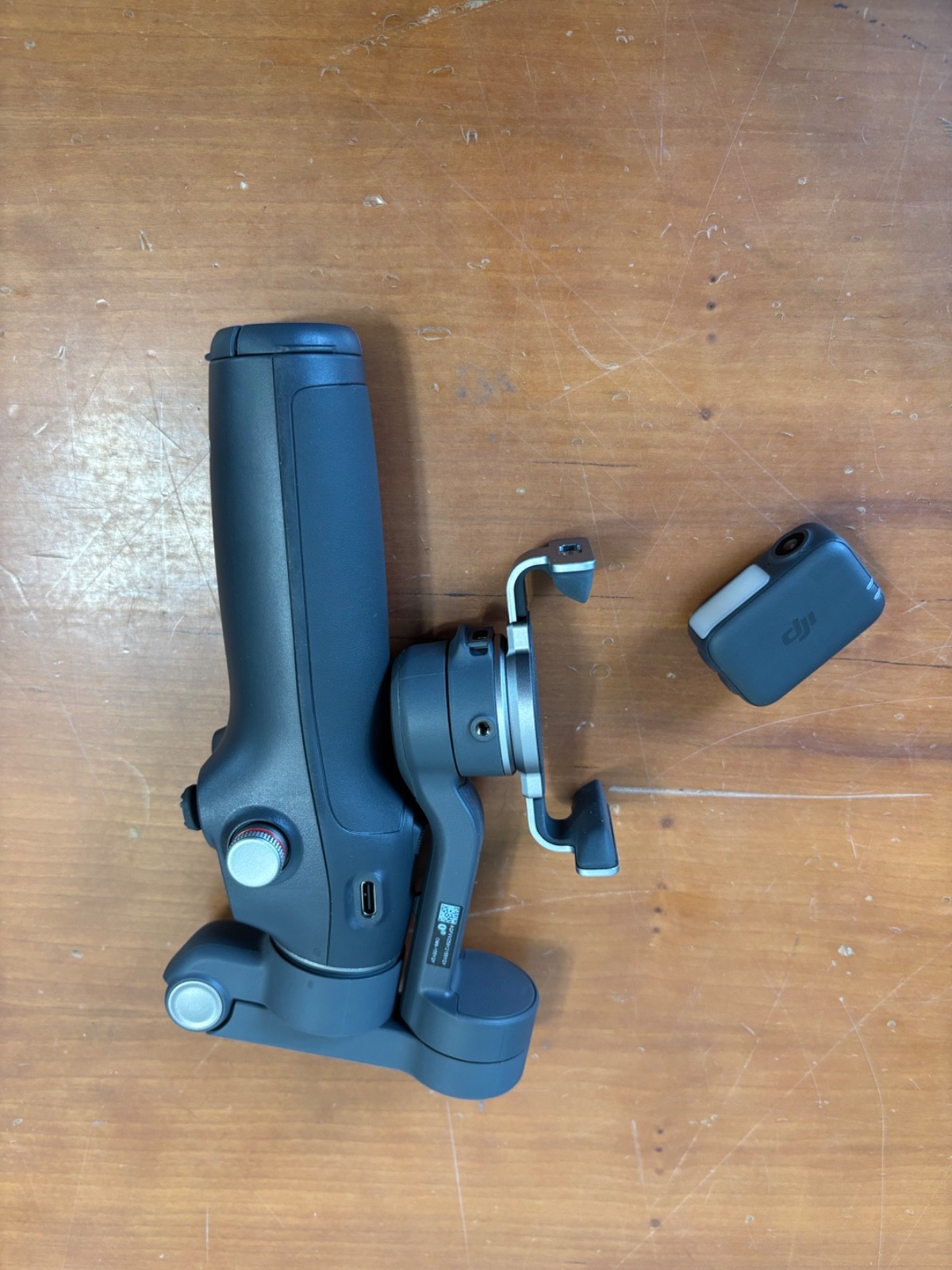 DJI Osmo Mobile 8 Advanced Tracking Combo Gimbal Stabilizer for Phone 360° Pan