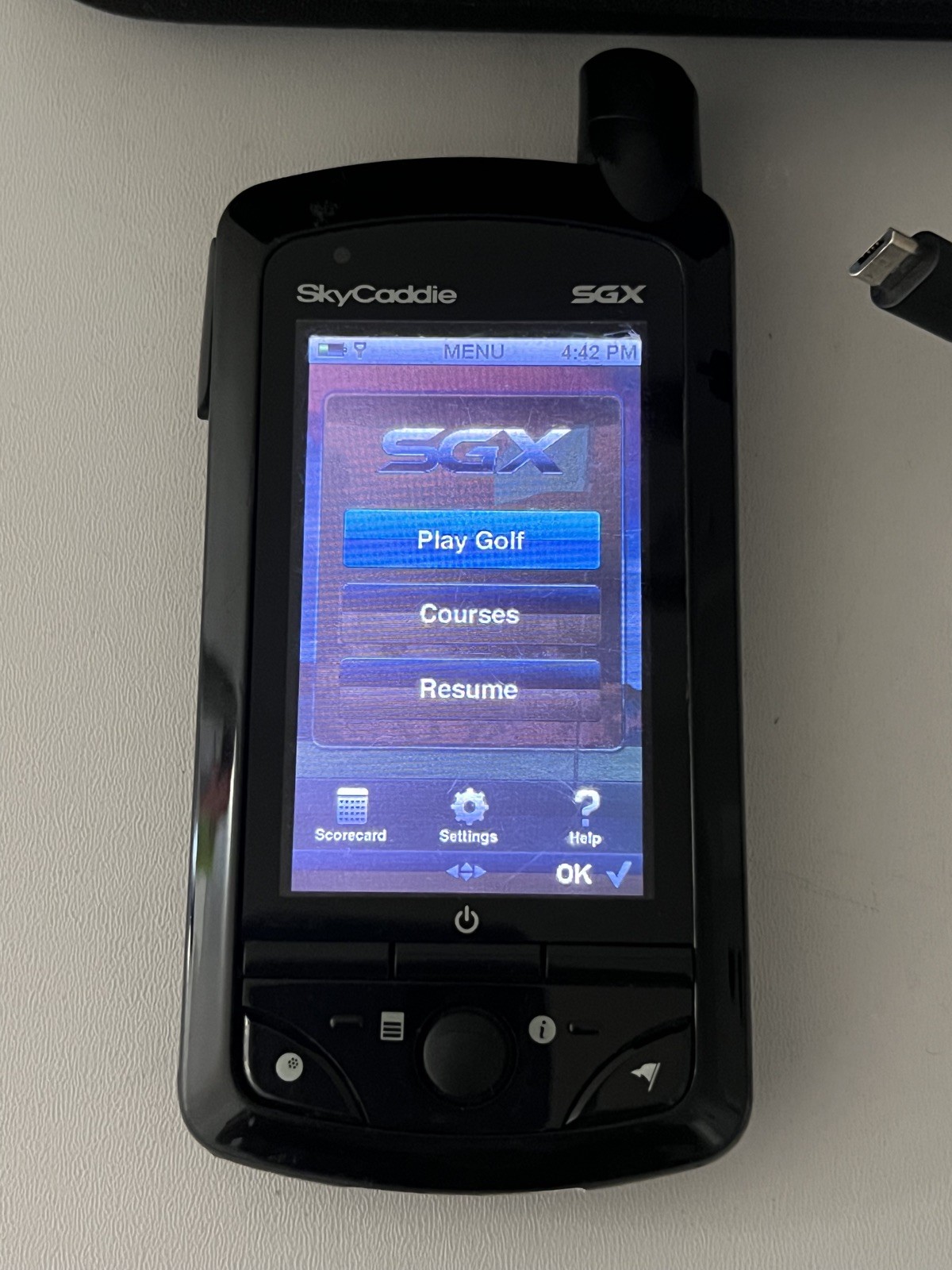 Sky Caddie SGX Golf Course GPS Map Range Finder Golf Courses with Case .