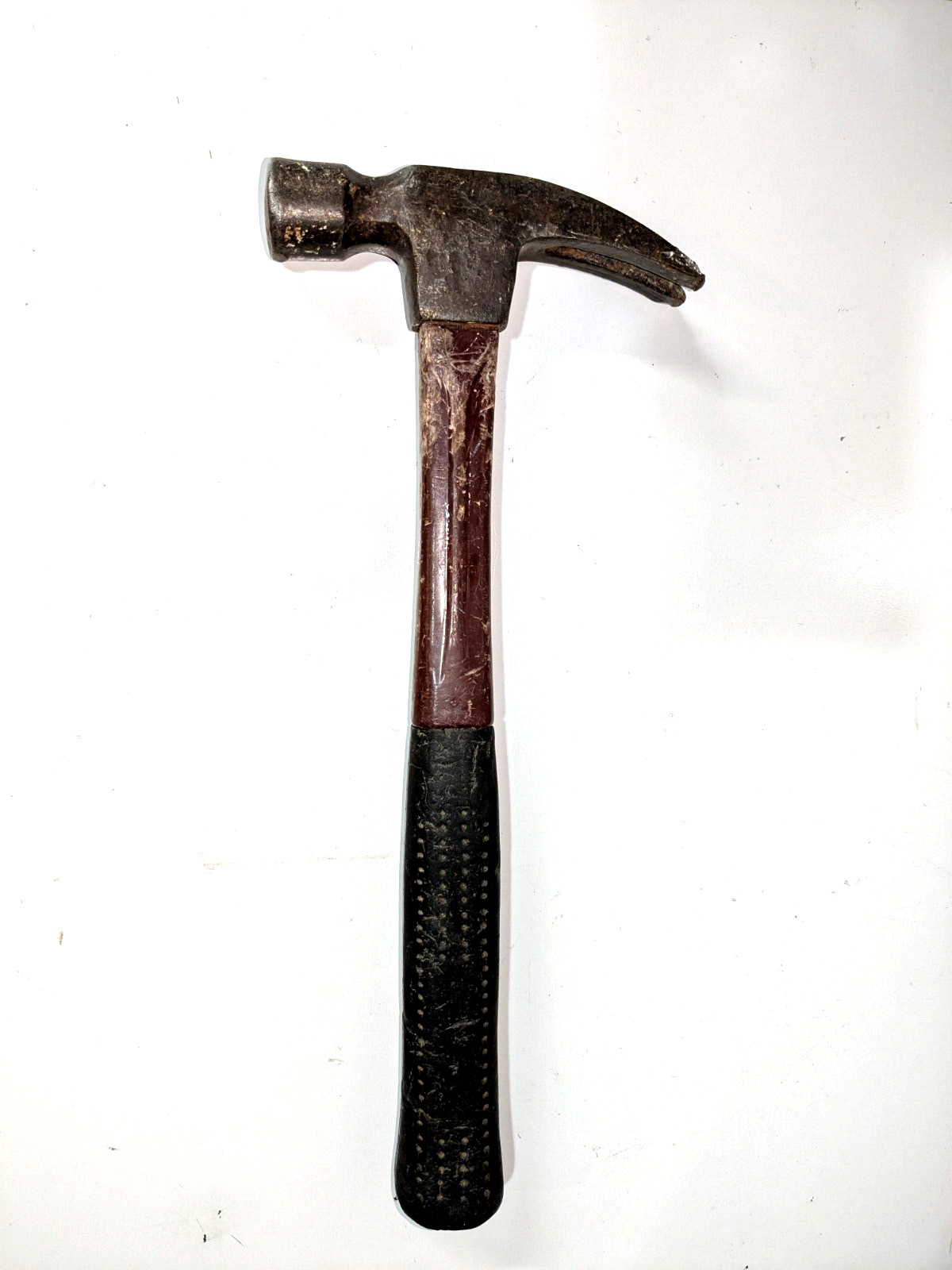Vintage  20 oz claw hammer Red fiberglass handle Cushion rubber grip