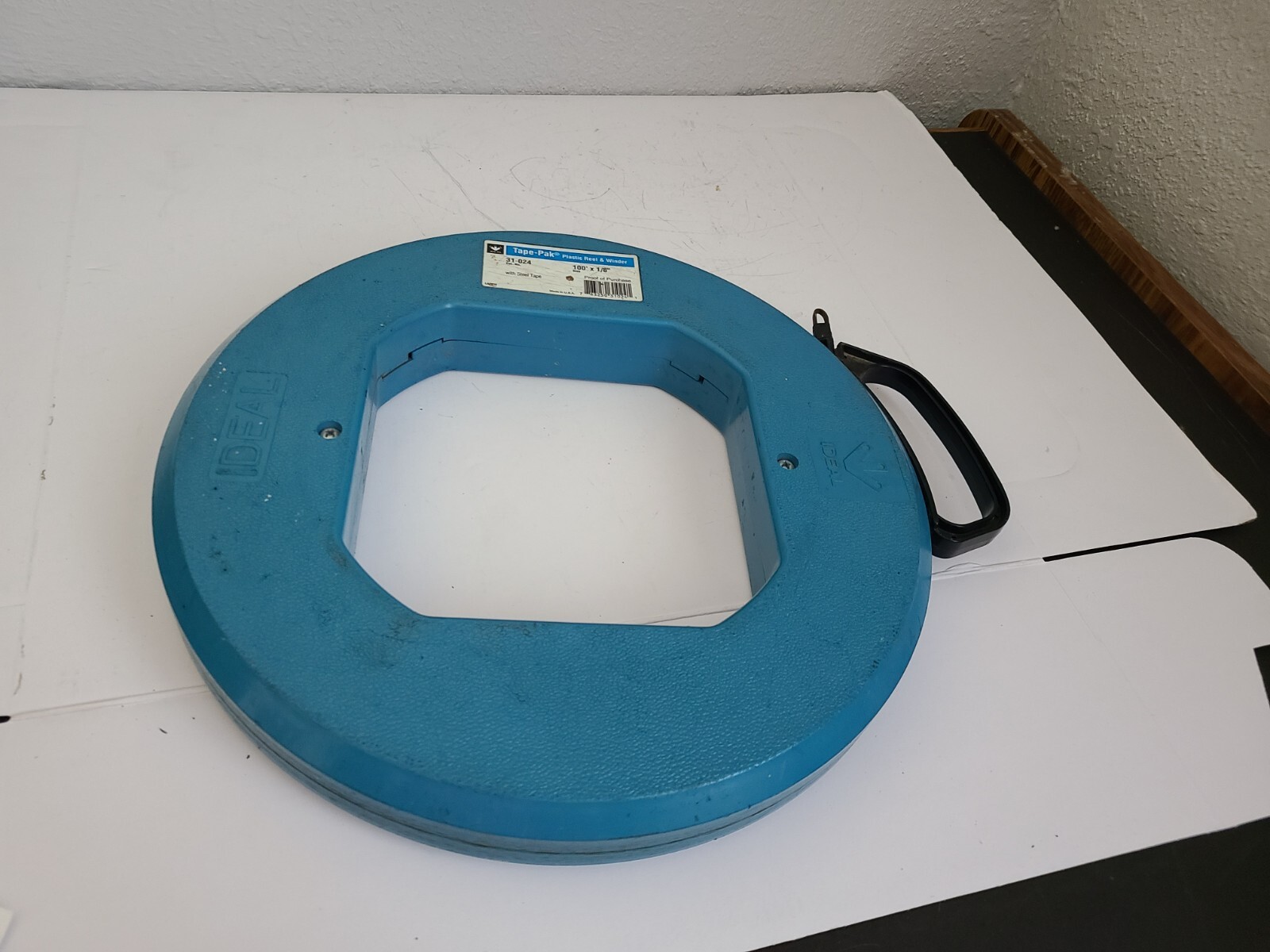 Ideal Tape-Oak Plastic Reel & Winder #31-024 100ft x1/8" Steel Tape, Made In USA