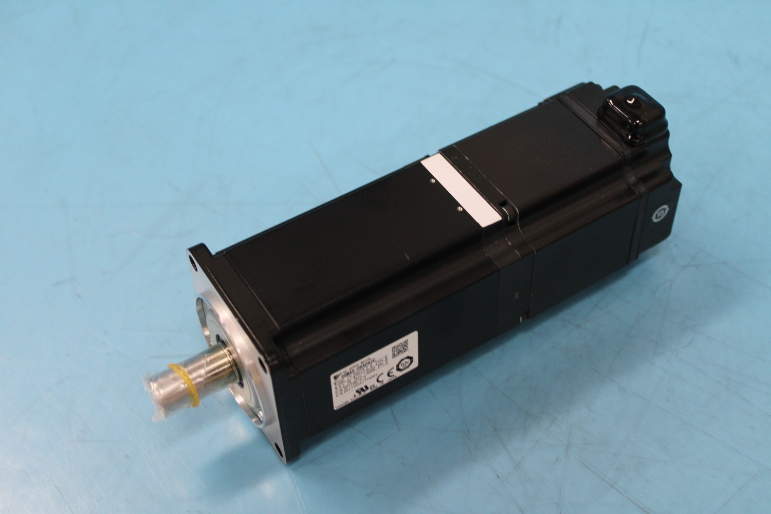YASKAWA SERVO MOTOR SGMAV-06ADA2C 550W, 1Pcs, Free Expedited Shipping