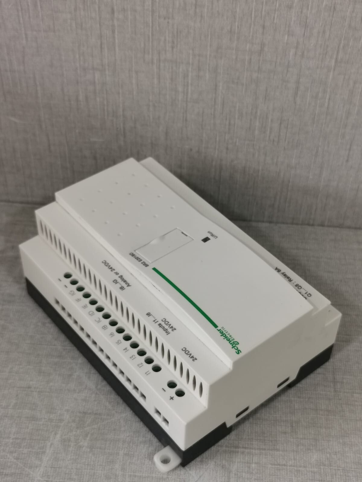 SCHNEIDER ELECTRIC ZELIO SR2 E201BD COMPACT SMART RELAY