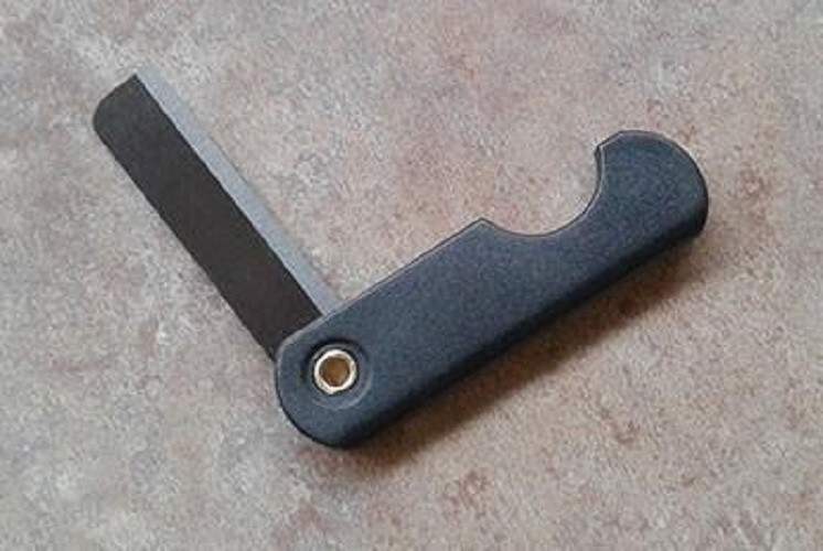 Ceramic Folding Razor Knife With our new amazing edge holding ceramic blade