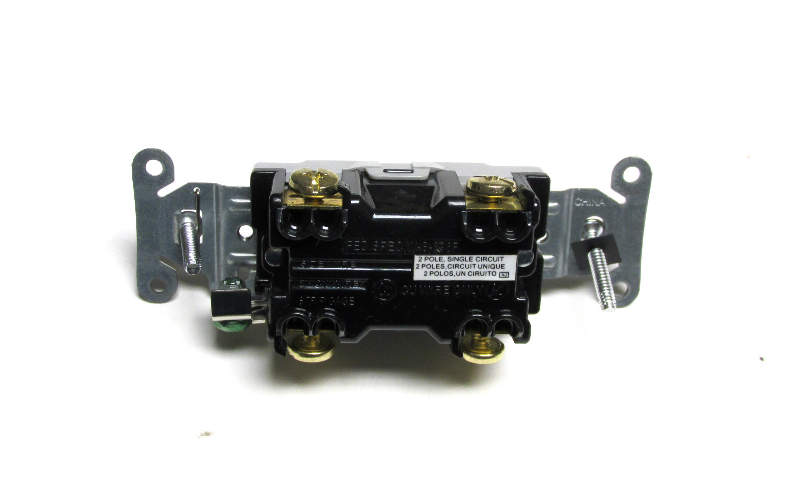 * NEW .. Hubbell Double Pole Toggle Switch Cat# CSB2201 ... WP-810
