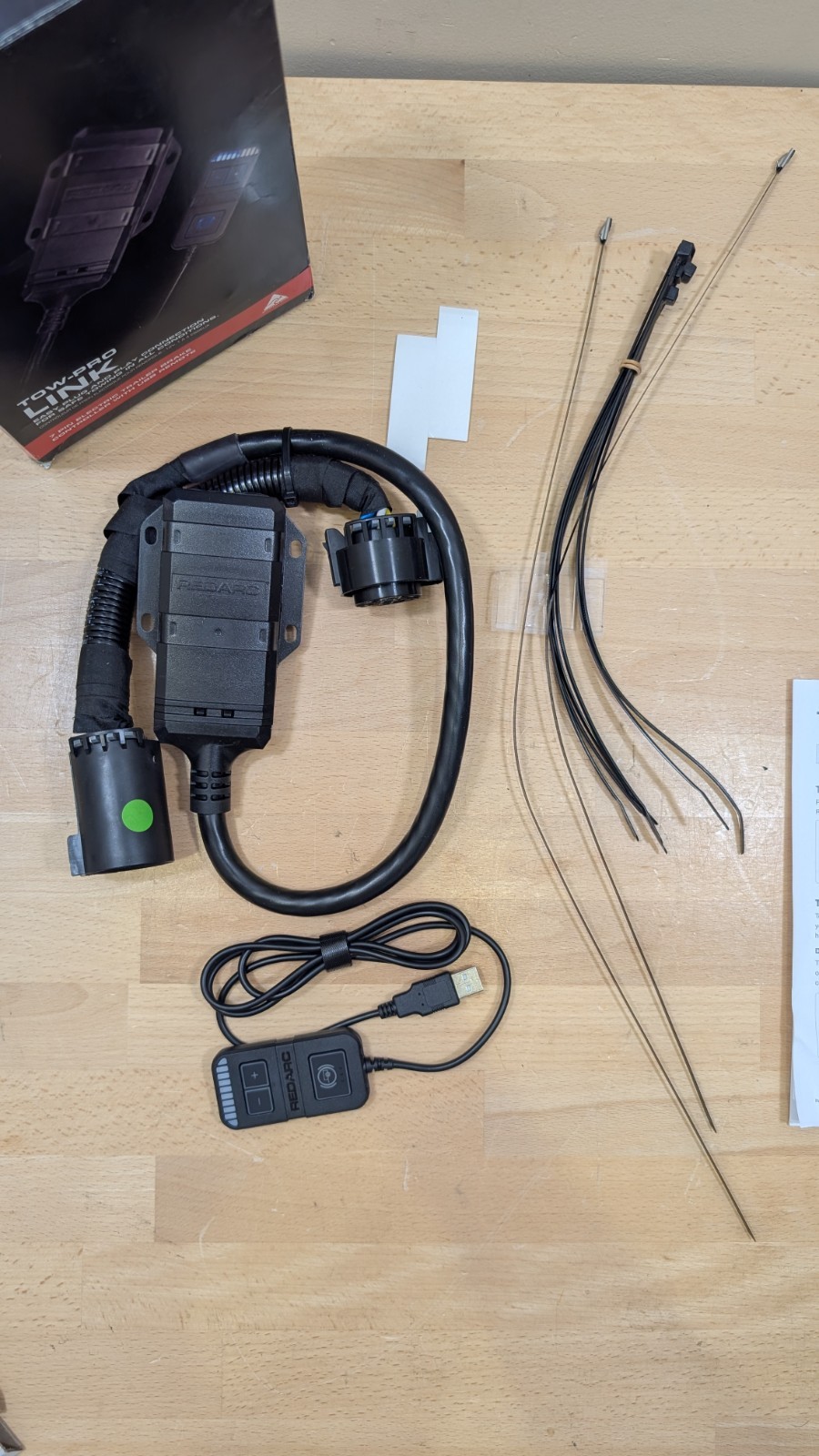 Redarc EBRHX-ADH-NA Bluetooth Trailer Brake Controller W/Remote & Vehicle Apps