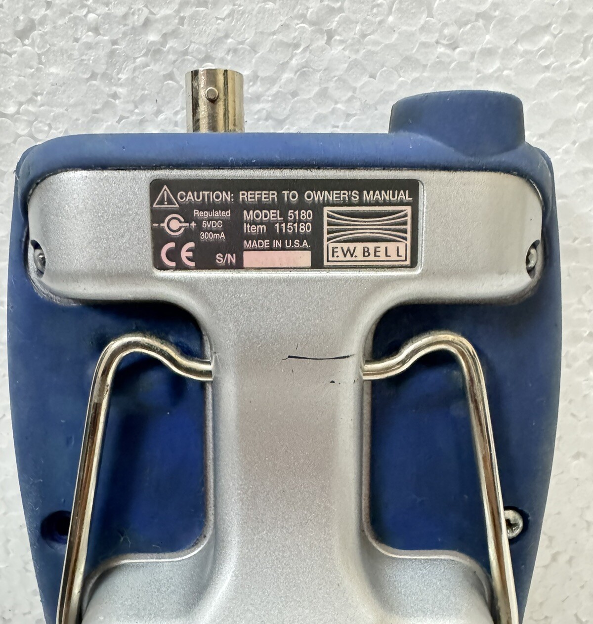 GAUSS/TESLA METER 5180