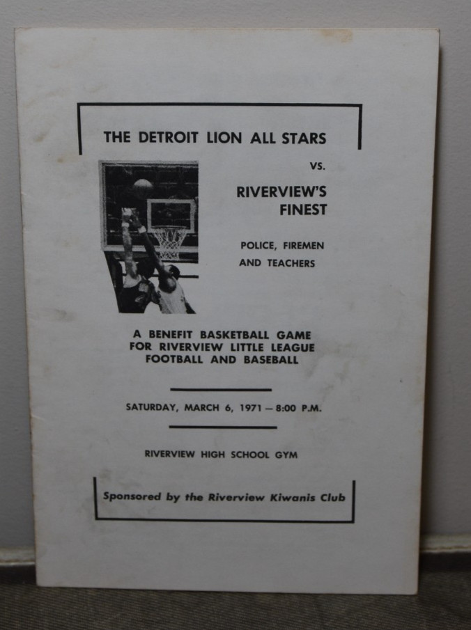 DETROIT LION ALL STARS Riverview CHARITY BASKETBALL GAME Program 1971 Autograph