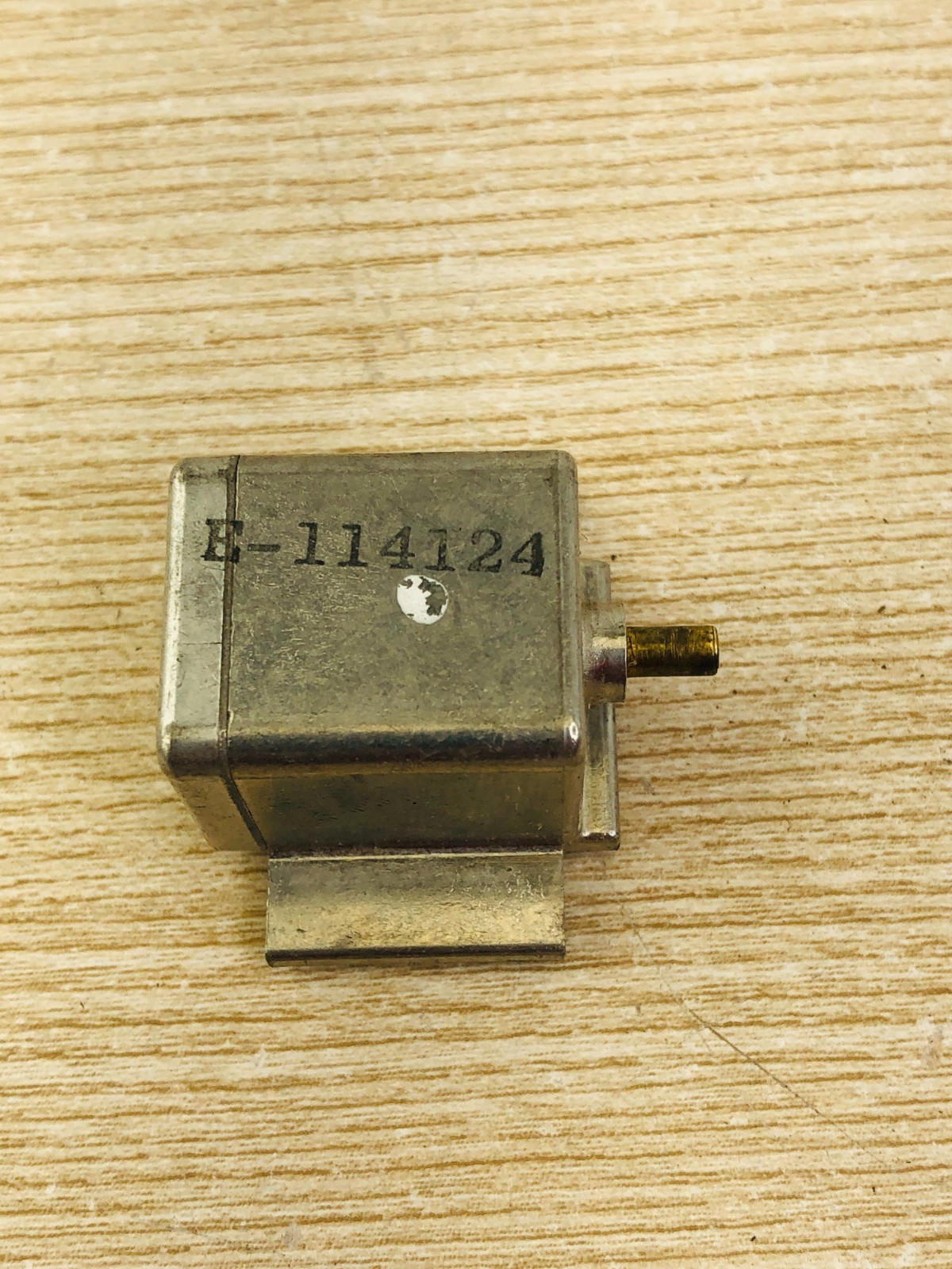 Vintage 4-Digit Veeder Root Mechanical Counter ~ Works Nicely ~ E-114124
